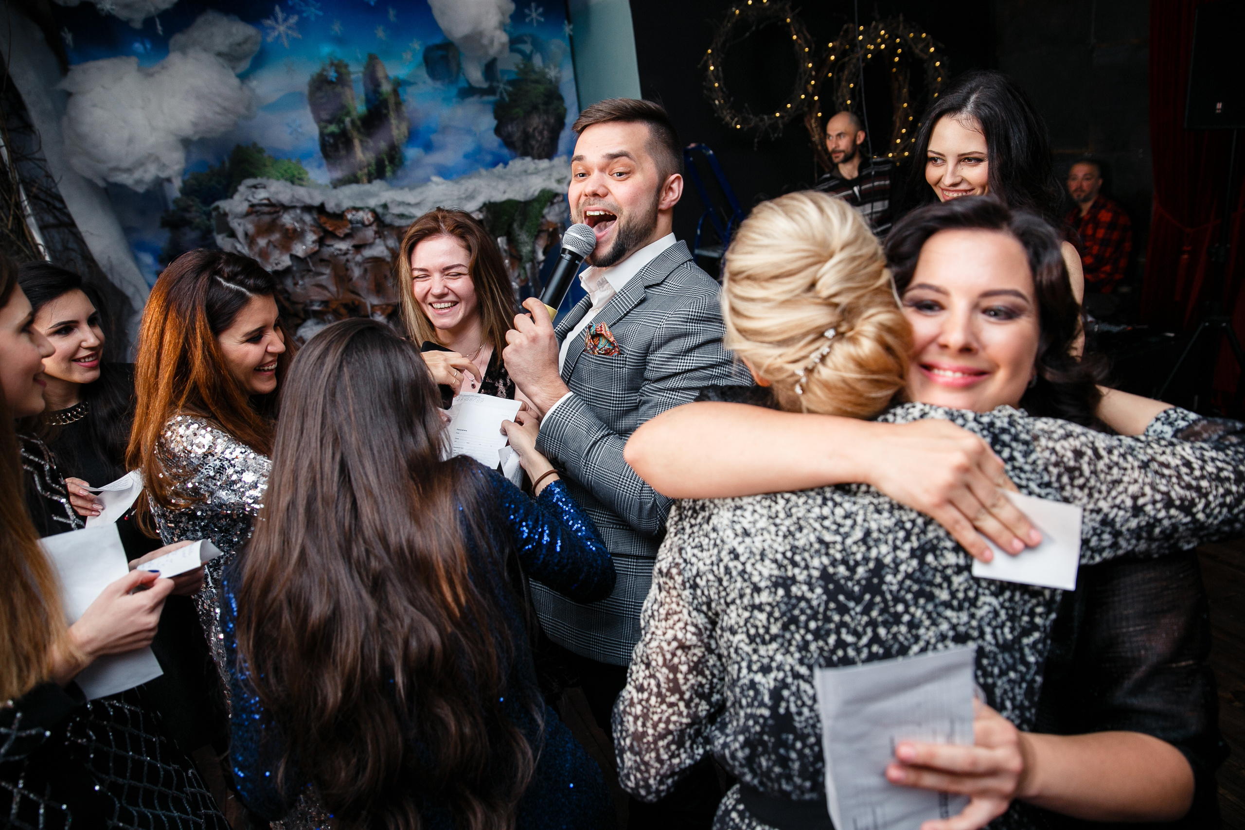 Ведущий Тарасов. Подрядчики и друзья сети свадебных площадок House for wedding