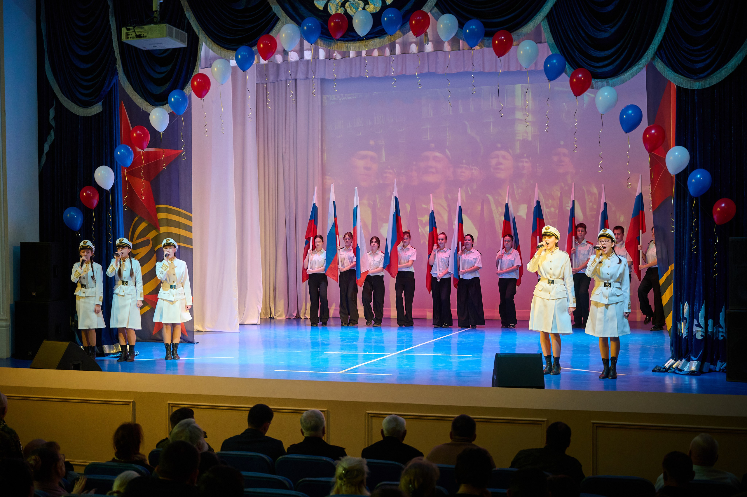 Дк Марьина Роща 23 февраля. Жизнь курорта Кабардинка в фотографиях