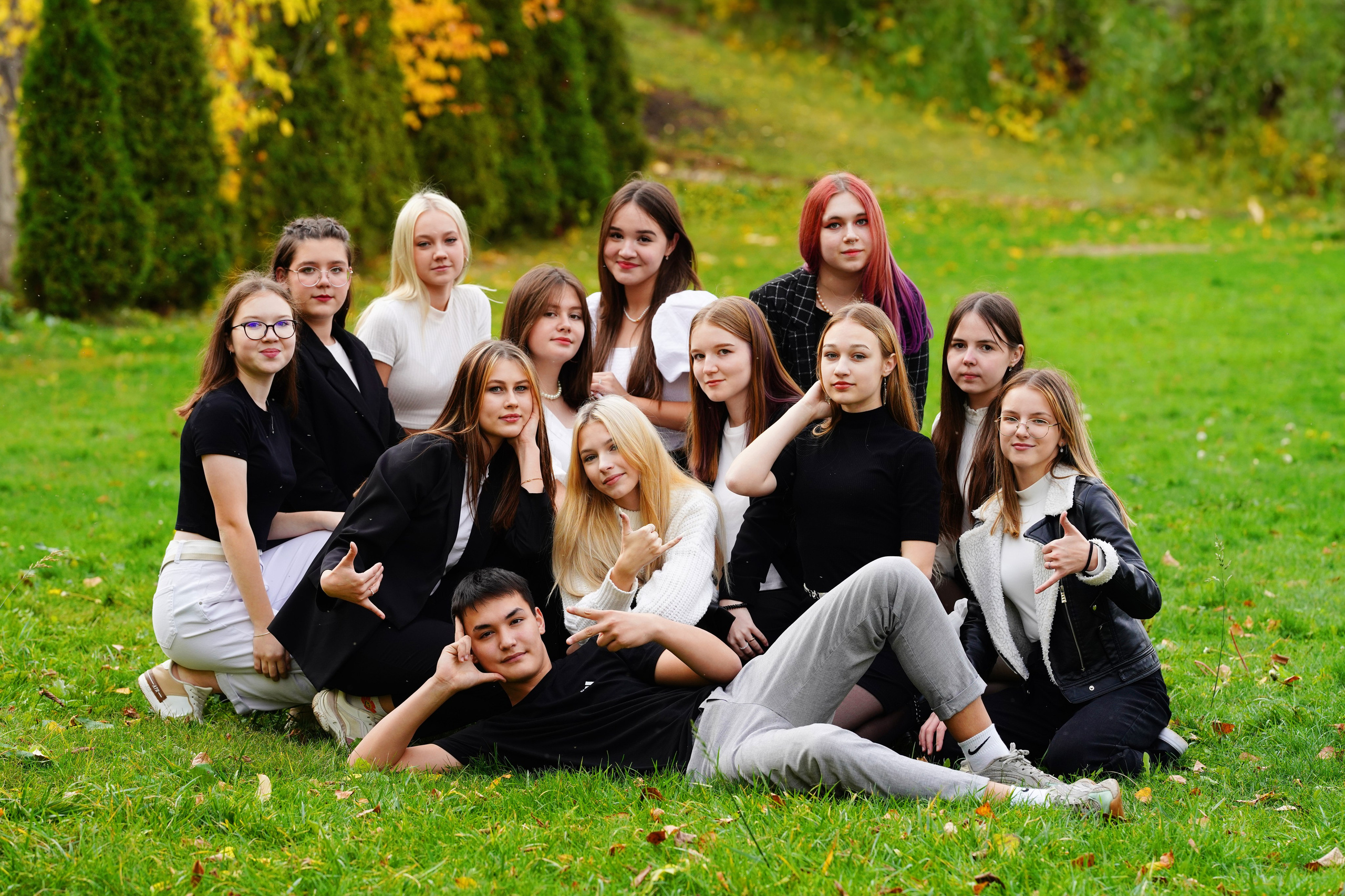 Осень 9,11 класс. Фотограф Герман