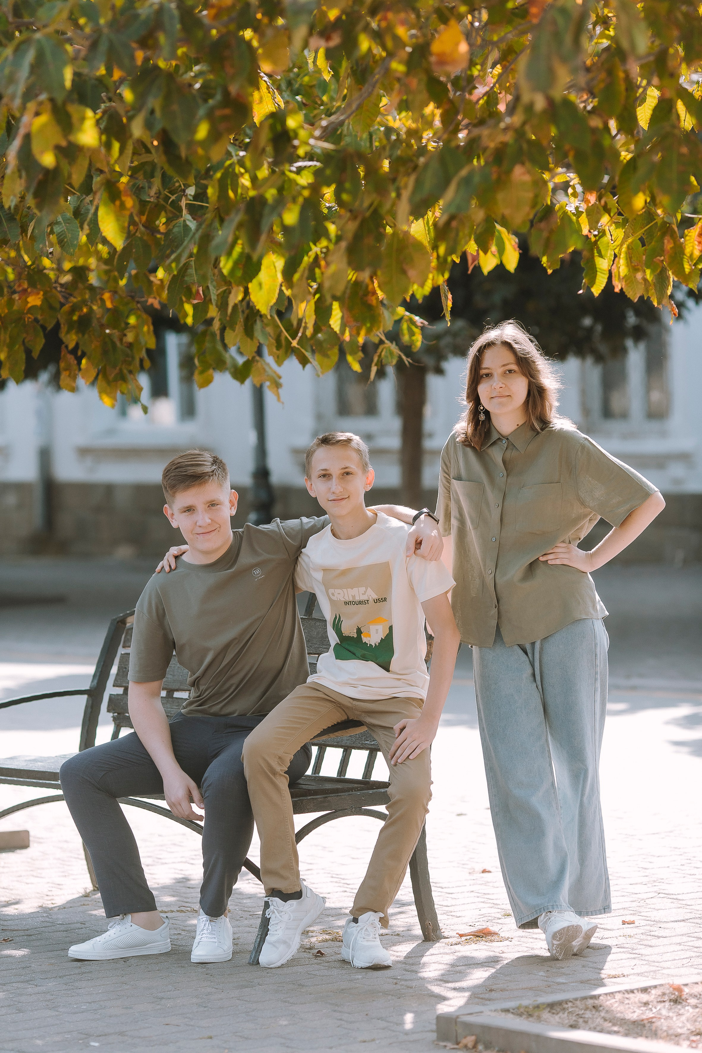 Аллея Черняховского- старшая школа. Выпускные альбомы Натальи Бутко: Новороссийск, Анапа, Геленджик