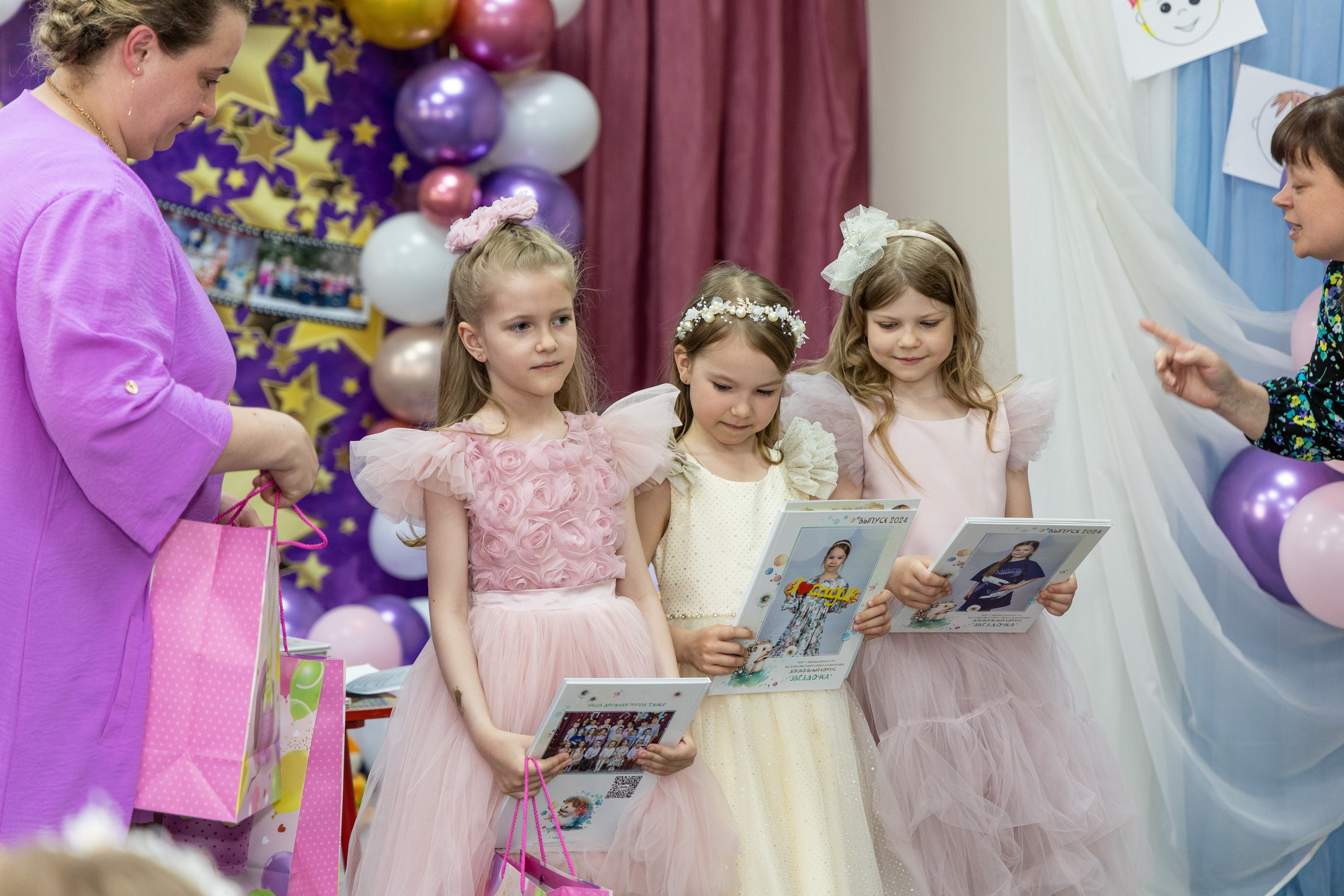 РЕПОРТАЖНАЯ СЪЕМКА В ДЕТСКОМ САДУ. Выпускные альбомы Москва Московская область Ирина Чугайнова