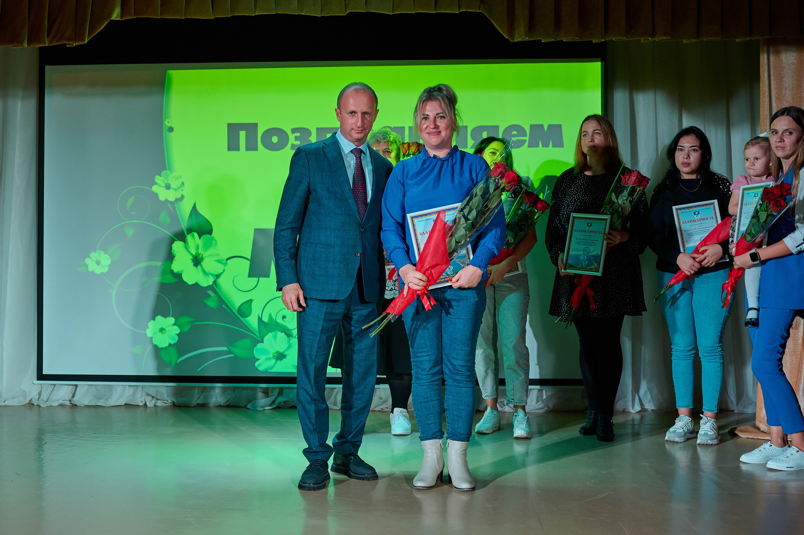 День матери ДК Виноградный. Жизнь курорта Кабардинка в фотографиях