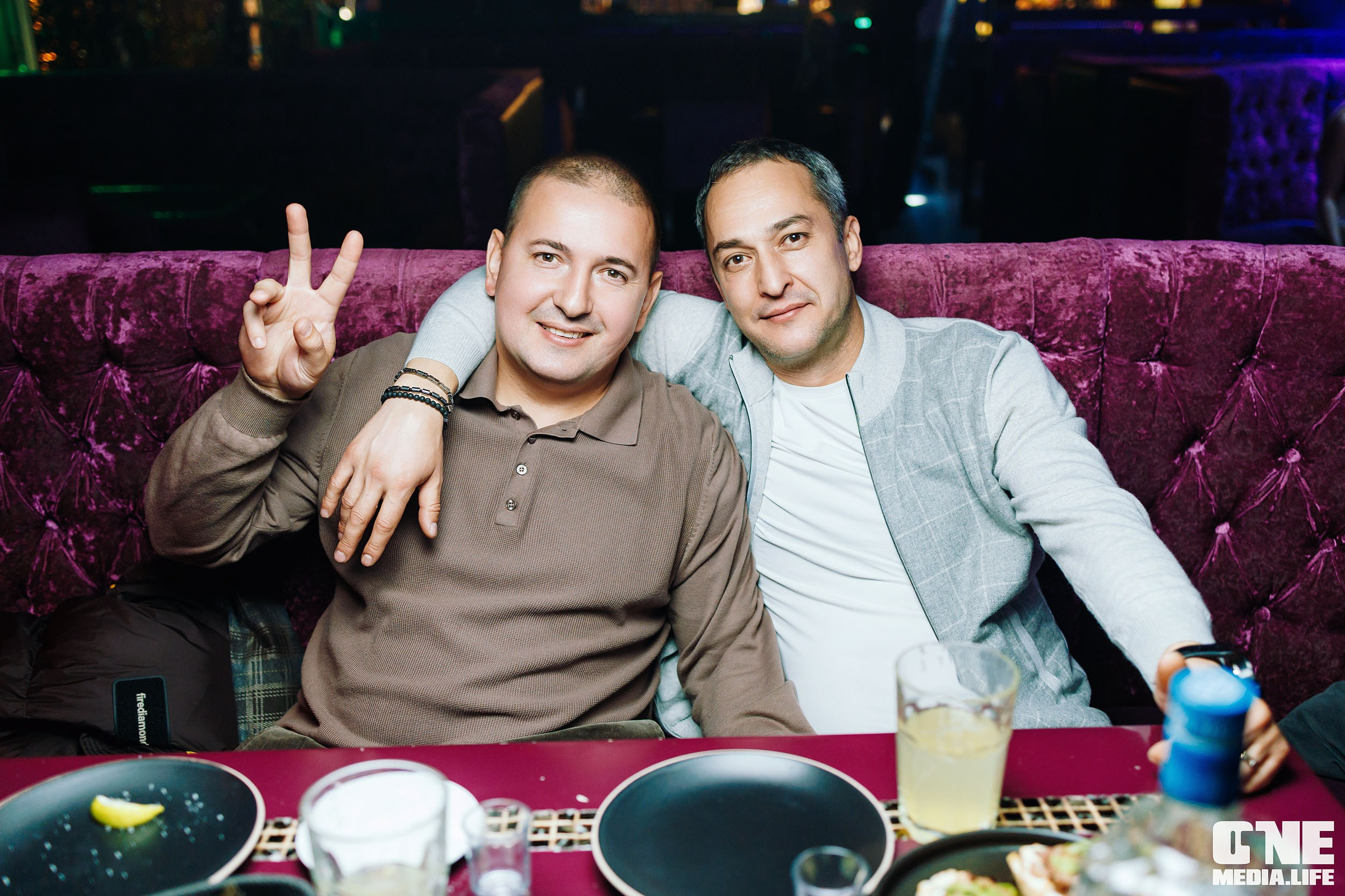 Фоторепортаж из караоке-клуба Эйфория. One Media Life: фоторепортажи, фотоотчеты с мероприятий и заведений