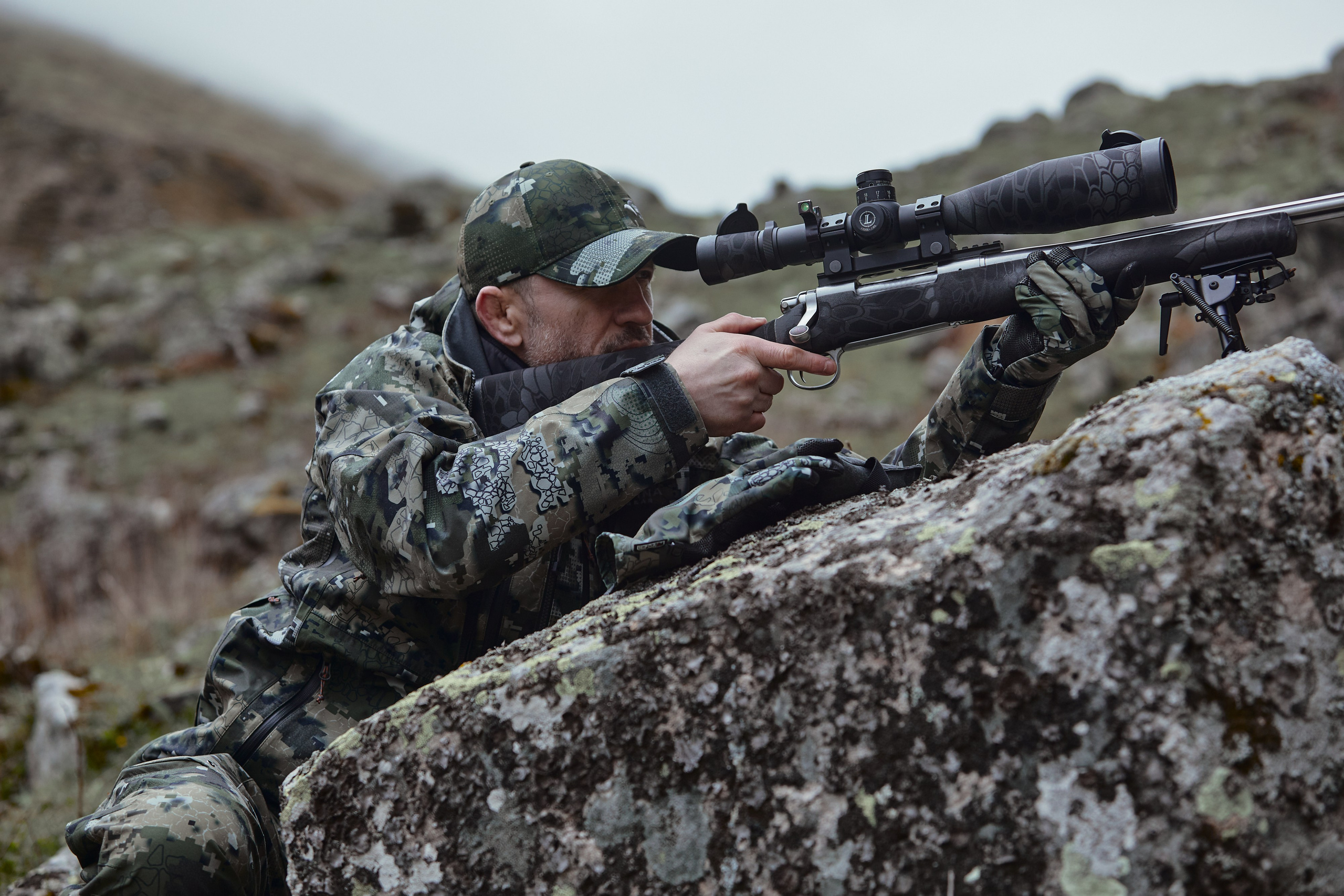 Съемка для бренда охотничьей одежды под ключ. Фотограф Продюсер в горах КБР / Москва Нальчик Горы