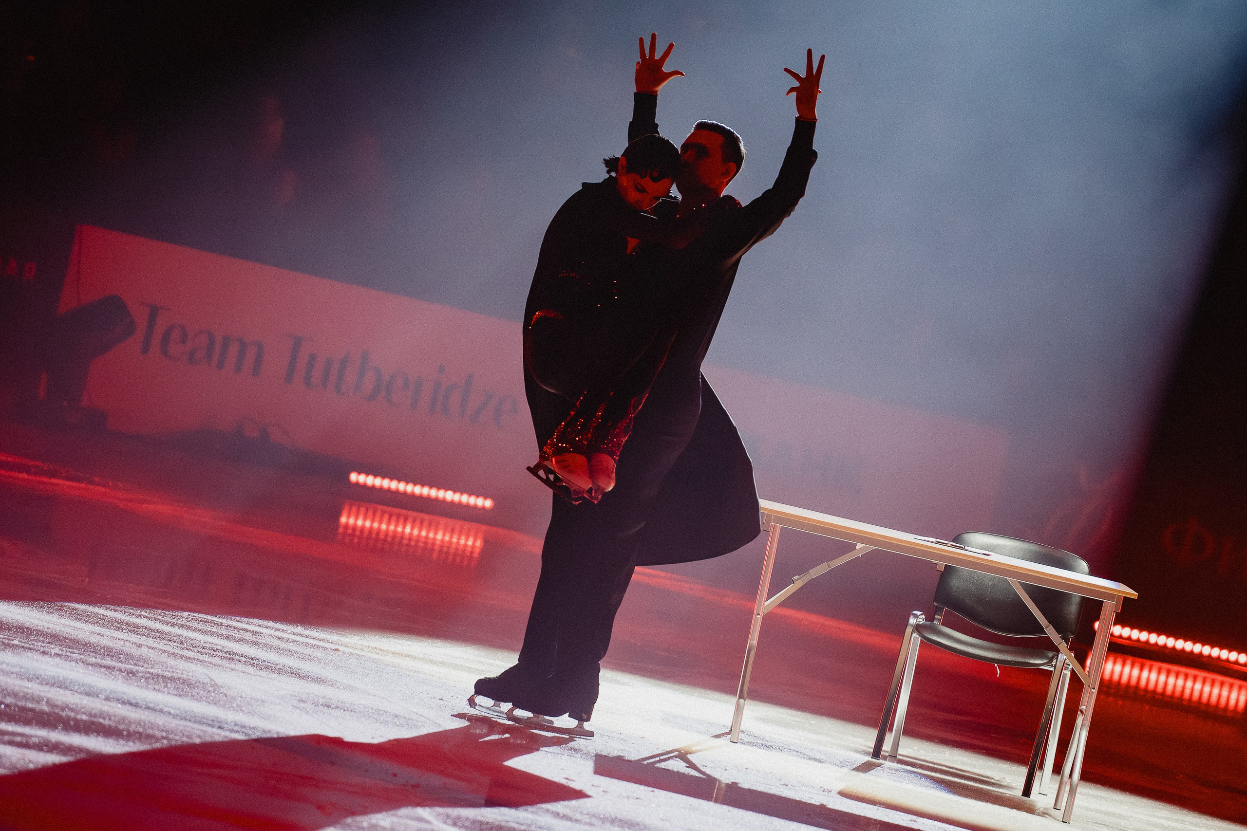 Шоу Этери Тутберидзе в Новосибирске. Воробьева Ксения — Спортивный и танцевальный фотограф Новосибирск