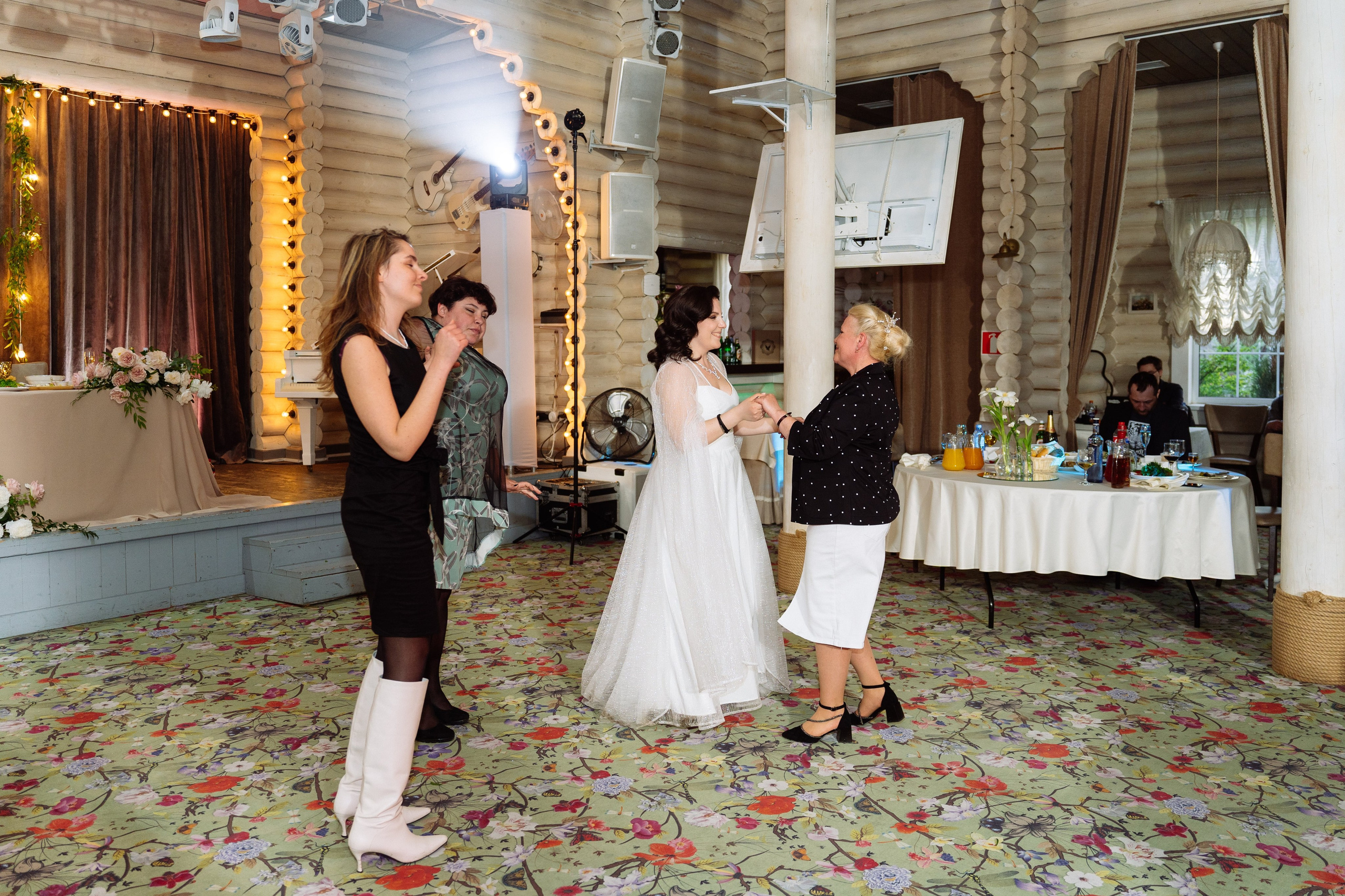 Свадьба Валентина и Дарьи в загородном клубе «Ближняя дача»