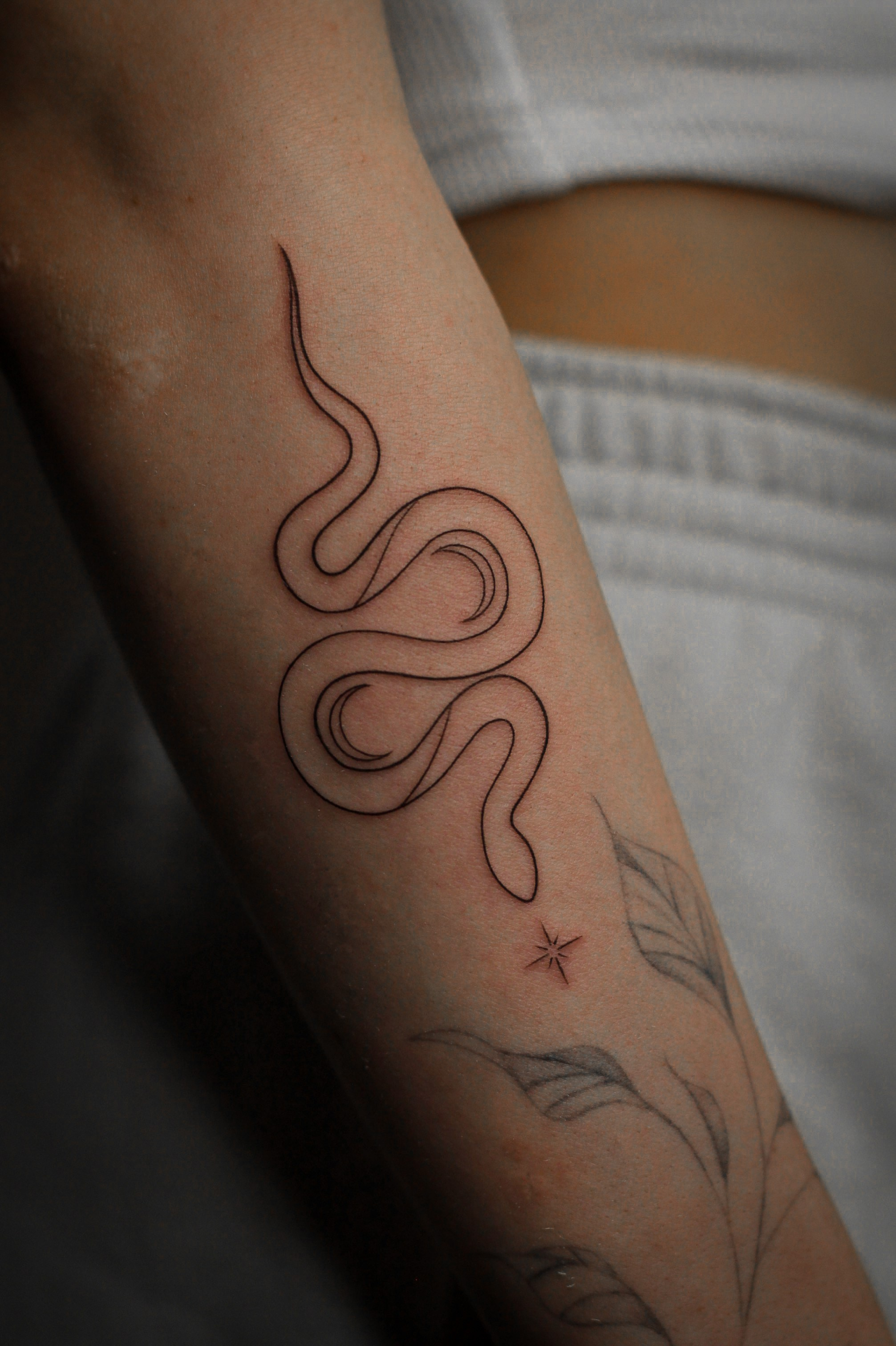 Мини тату. Женский фотограф и мини-тату мастер Москва Юлия Солодкина