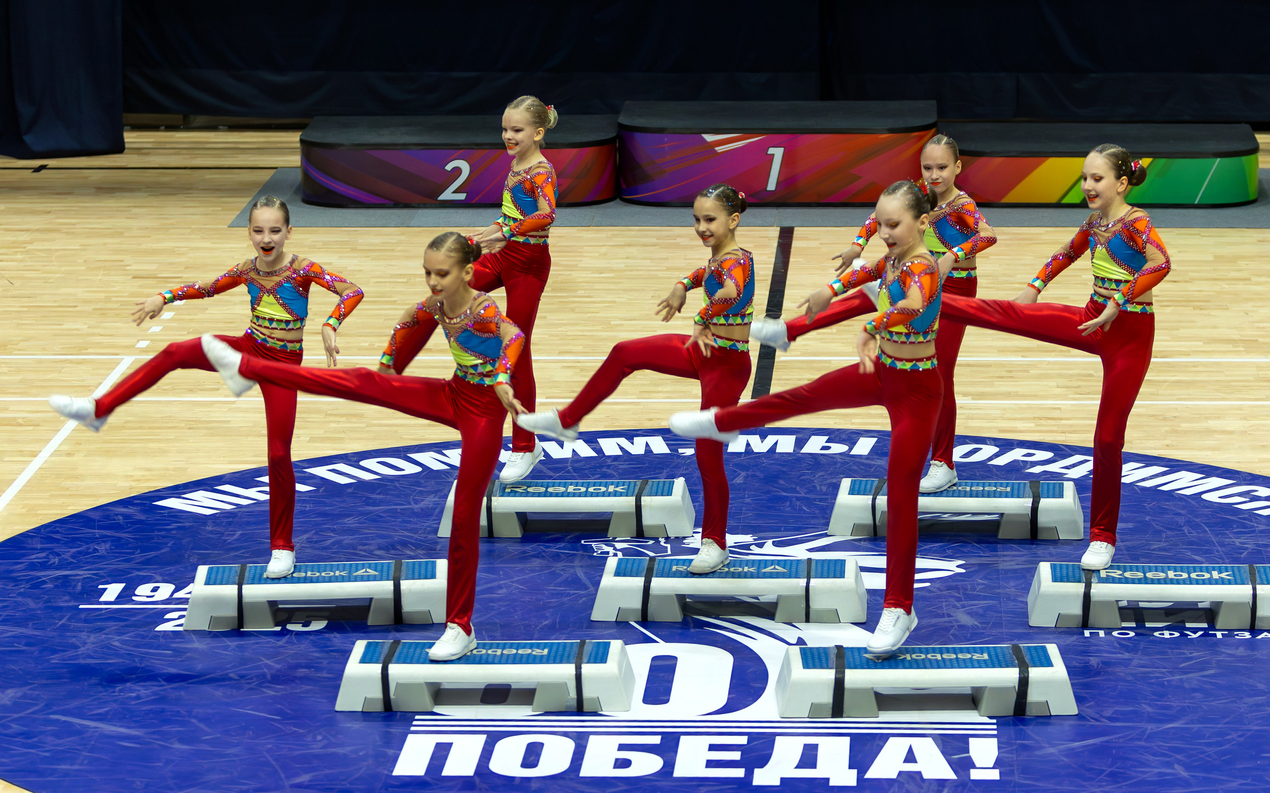 Фестиваль по фитнес-аэробике «Облачко» дисциплина «Степ-аэробика». Выпускные альбомы и школьный фотограф в Подольске, Троицке, Щербинке, Москве и Московской области