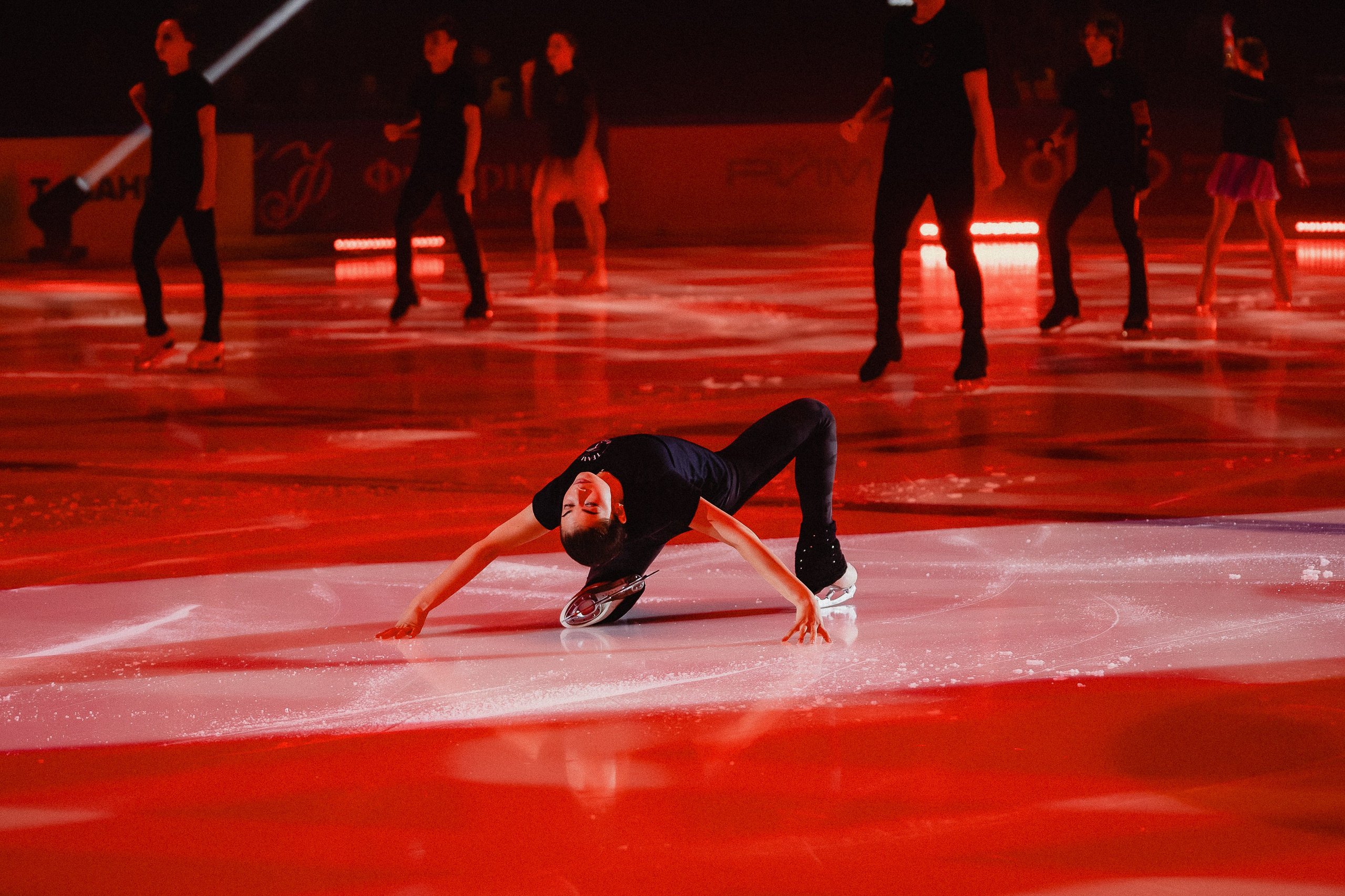 Шоу Этери Тутберидзе в Новосибирске. Воробьева Ксения — Спортивный и танцевальный фотограф Новосибирск