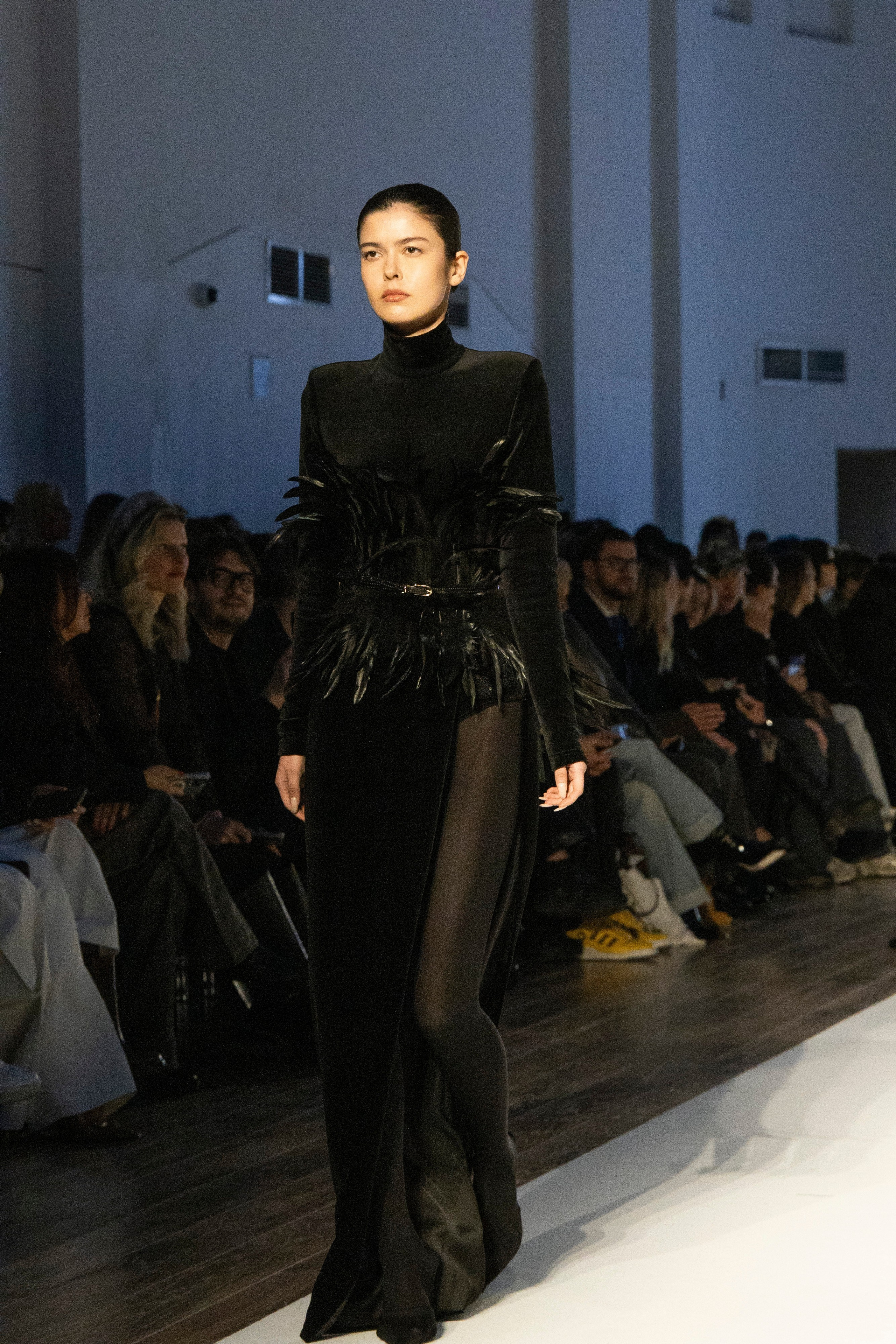 ДЛТ Собака.ru показ победителей конкурса «Новые имена в моде 2025». FOTOFAQ SKOOL г. Санкт-Петербург: очные, дистанционные и онлайн курсы фотографии