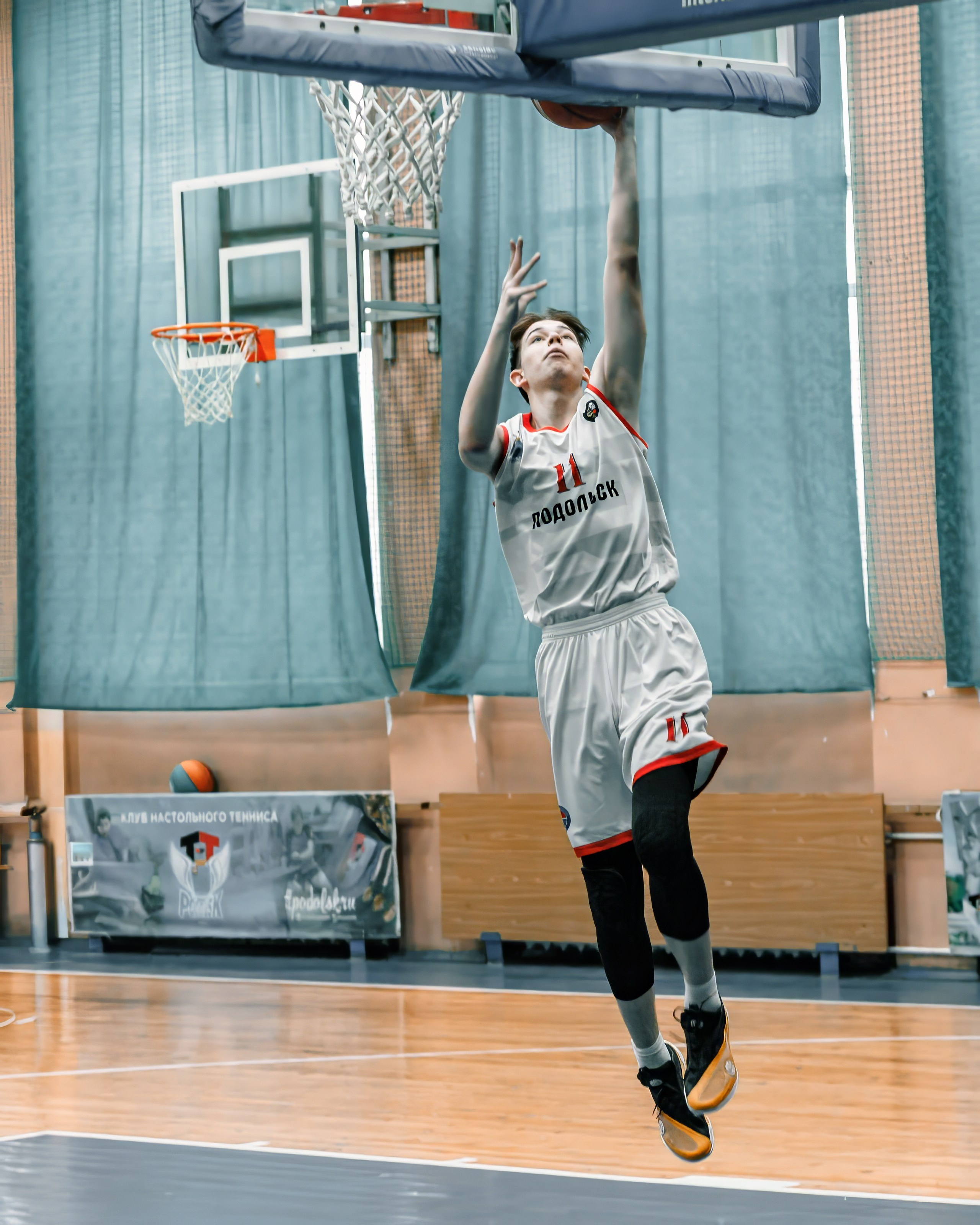 СШОР «Космос» тренировка. Выпускные альбомы и школьный фотограф в Подольске, Троицке, Щербинке, Москве и Московской области