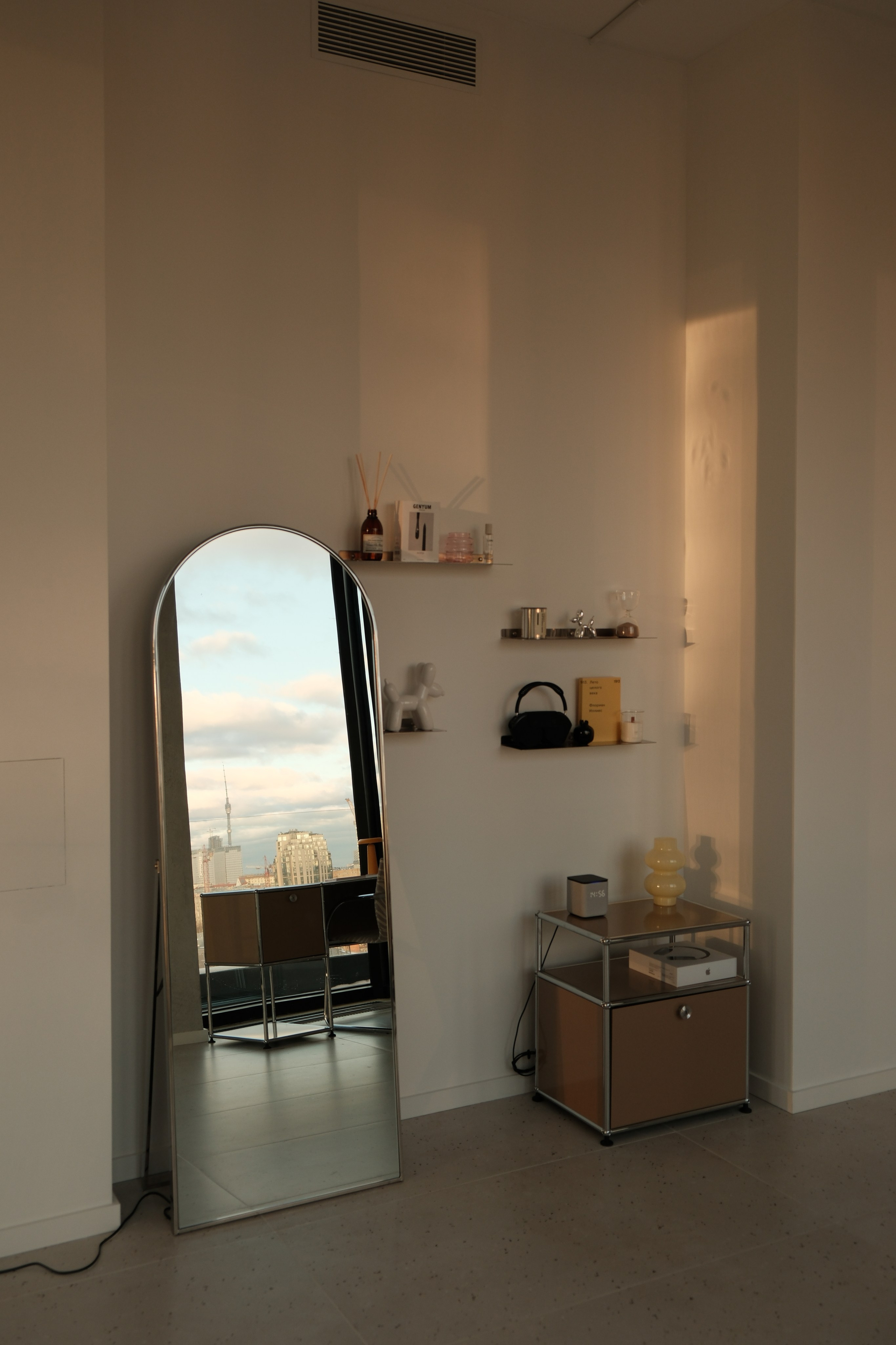 Слава с главной. Фотостудия Jam