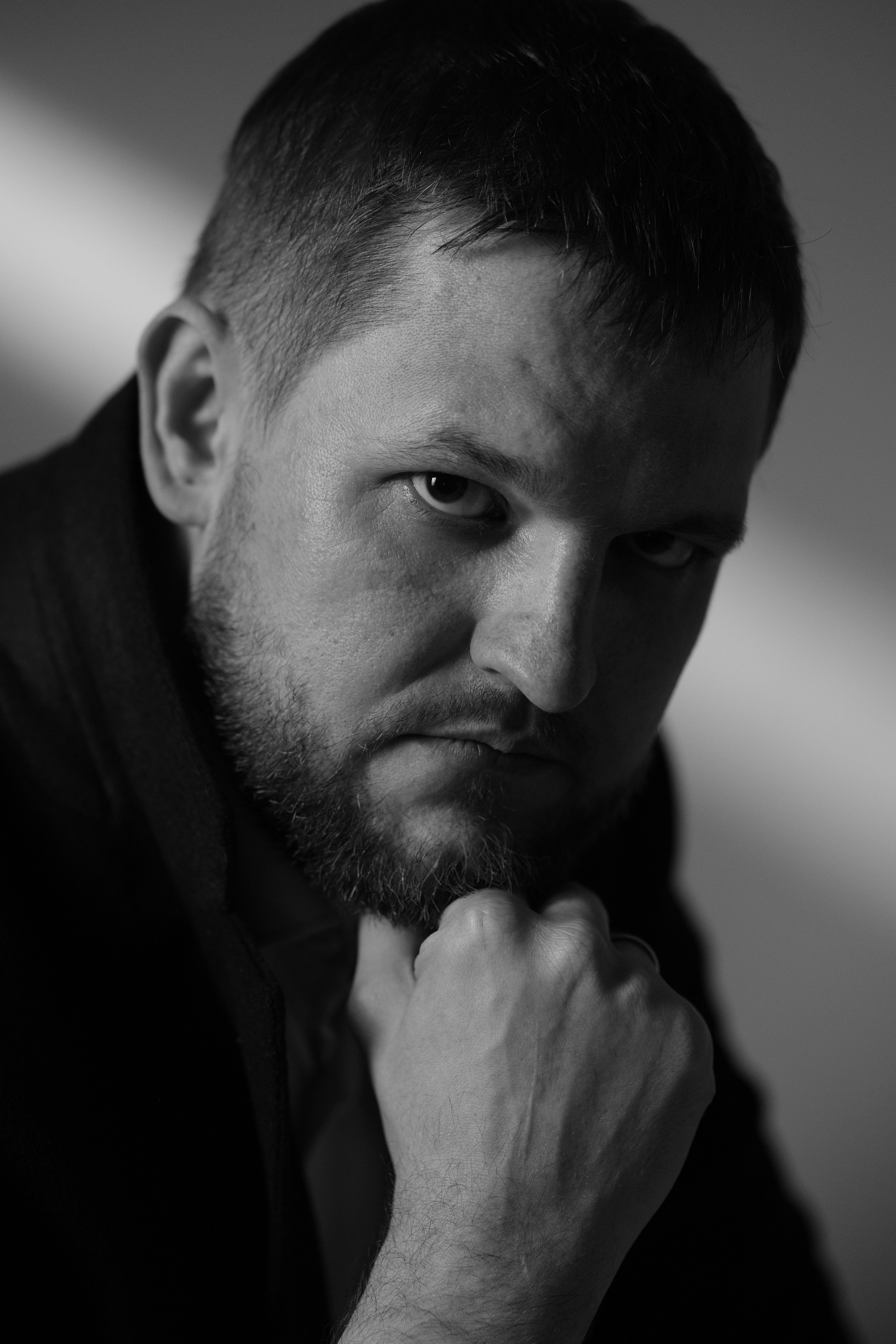 Портретный фотограф в Москве Александр Денисов