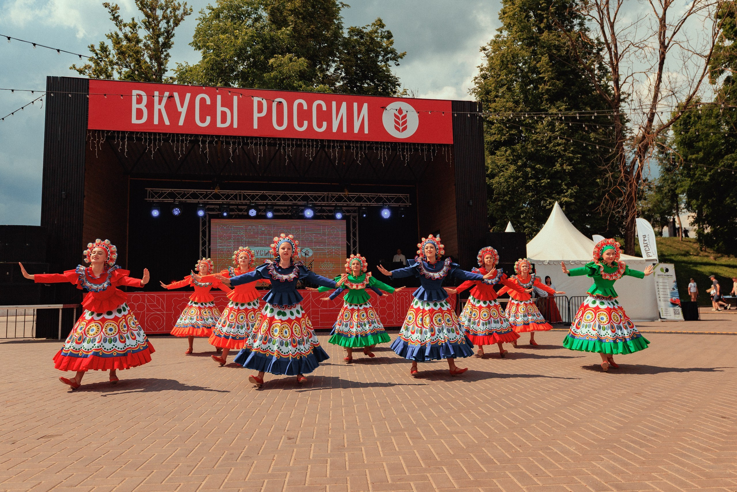 Фестиваль «Вкусы России» Смоленск 2026. Репортажный фотограф в Москве Измалков Артем
