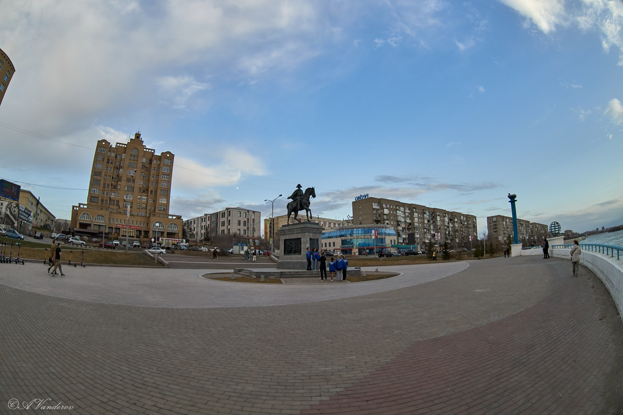 Прогулка по городу. Фотограф Омск | Александр Вандеров