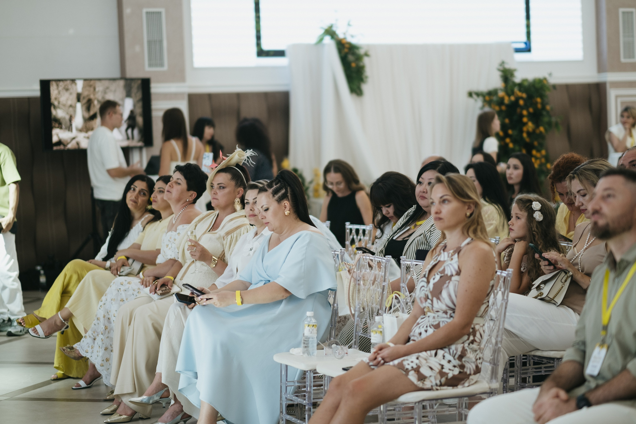 Выставка «Свадебный переполох» Краснодар. Свадебный и репортажной фотограф Денис Ожигин в Краснодаре и Краснодарском крае