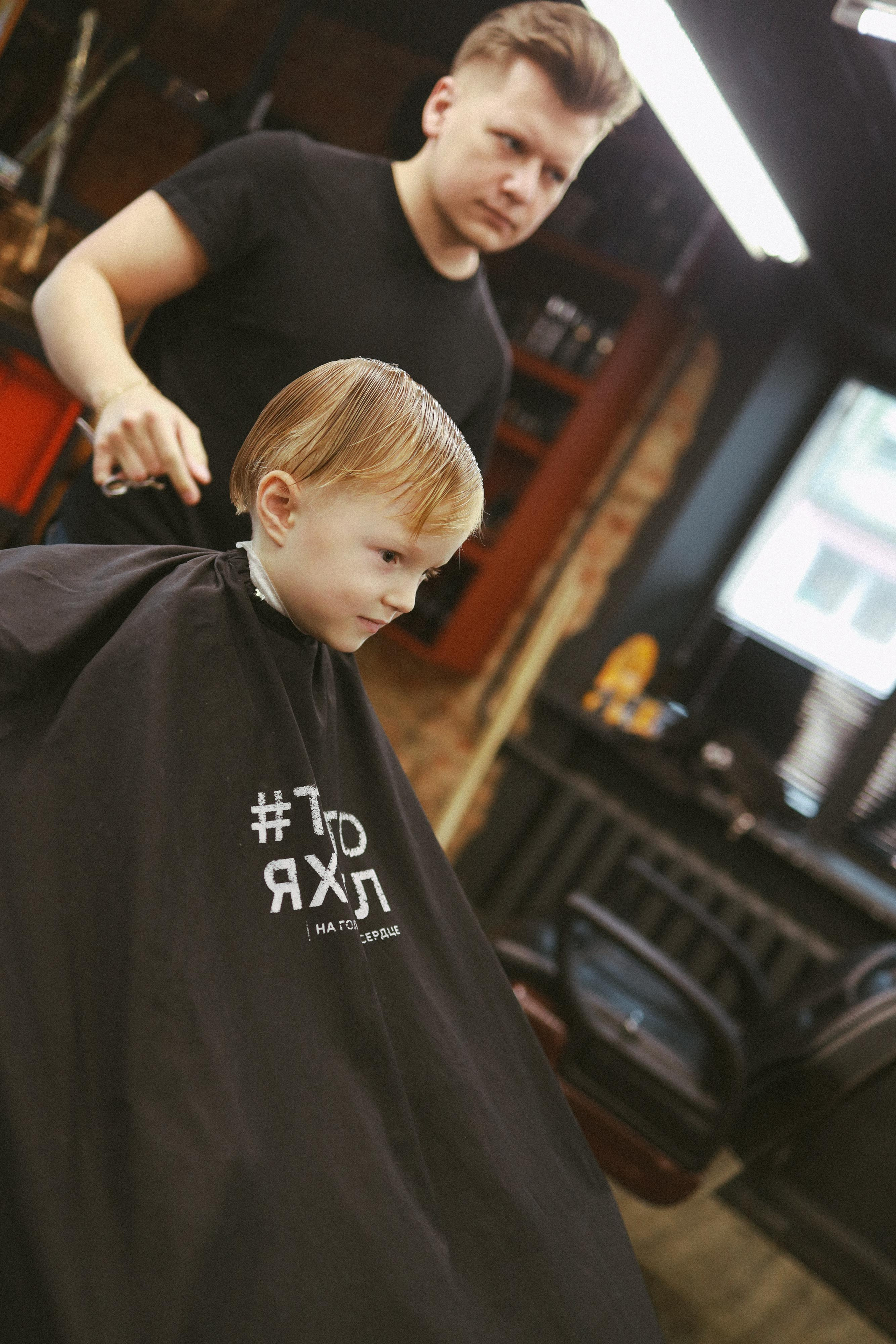 Парикмахерская BigBro Смоленск. Свадебный фотограф Вашкевич Денис