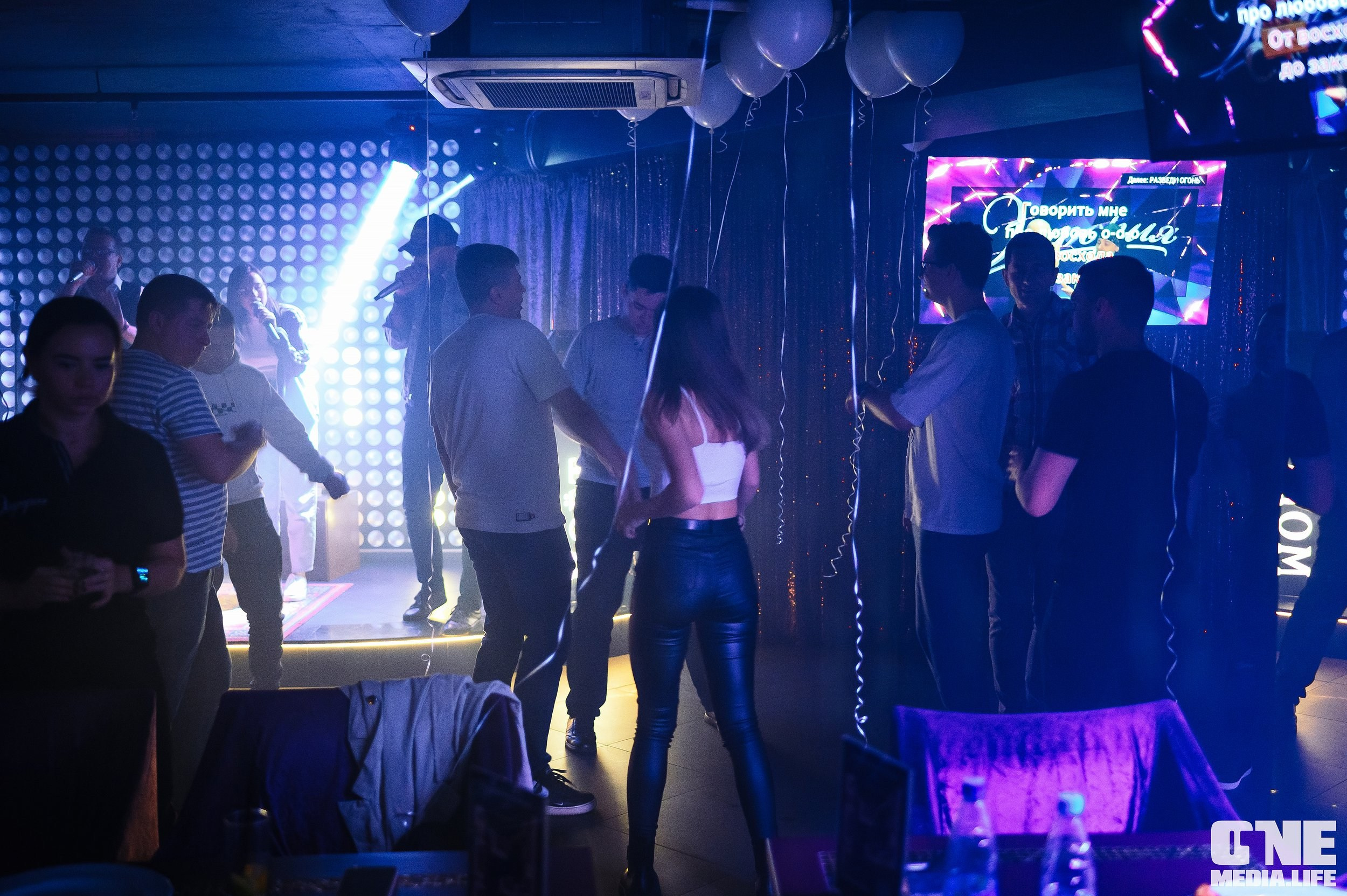 Фоторепортаж из караоке-клуба Эйфория. One Media Life: фоторепортажи, фотоотчеты с мероприятий и заведений