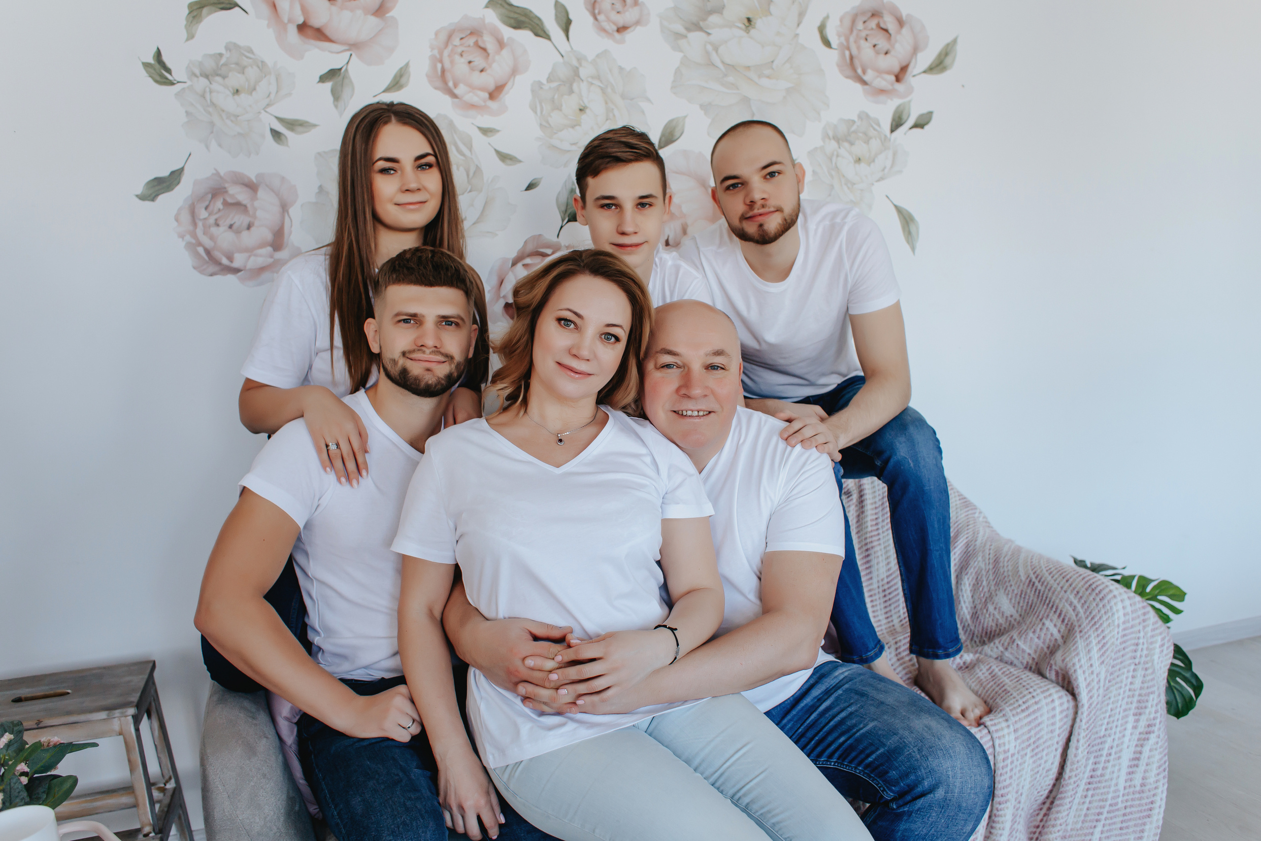 Семейная фотосессия в студии Витебска. Свадебный фотограф в Витебске Дмитрий Кувшинов