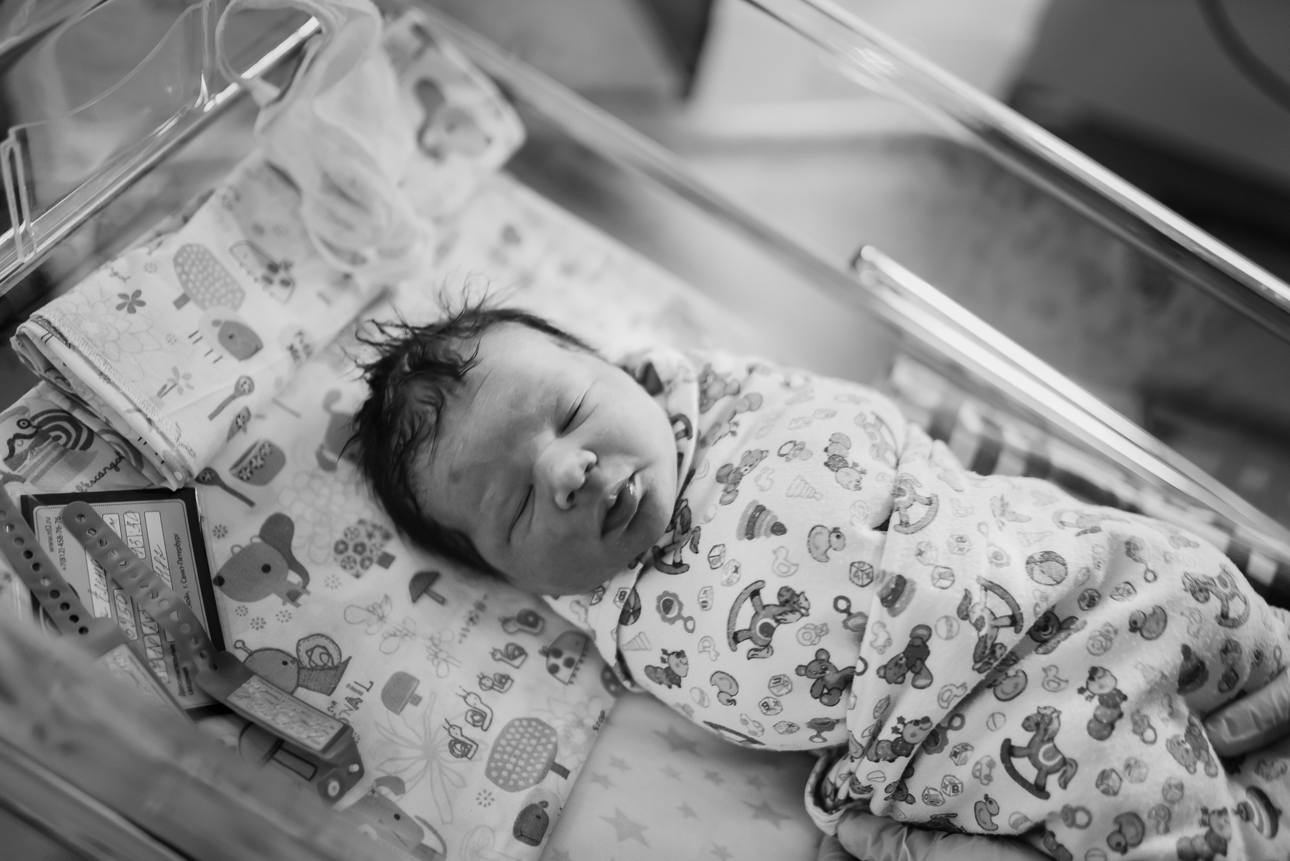 Birth photographer Austin, TX | Raw, powerful, & unfiltered storytelling | Anny Smirnova