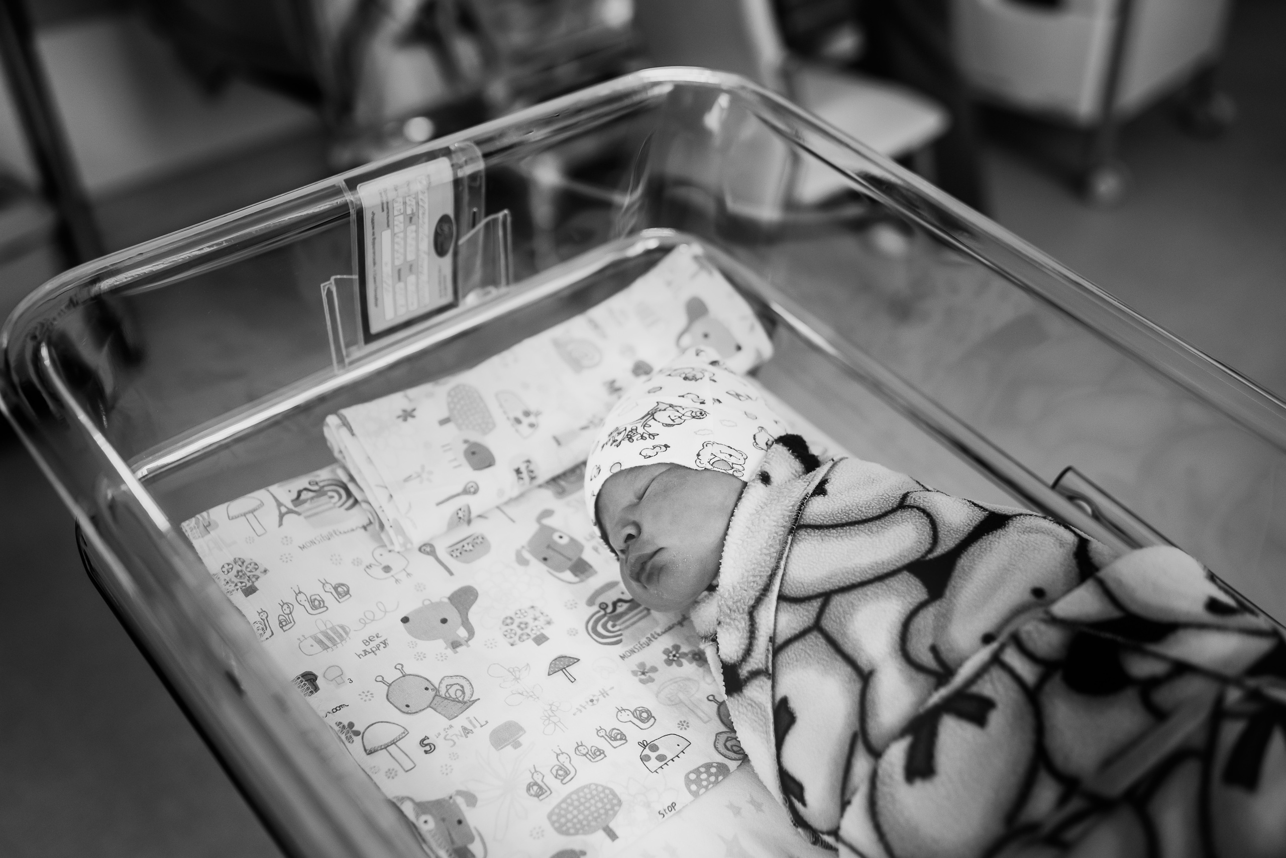 Birth photographer Austin, TX | Raw, powerful, & unfiltered storytelling | Anny Smirnova