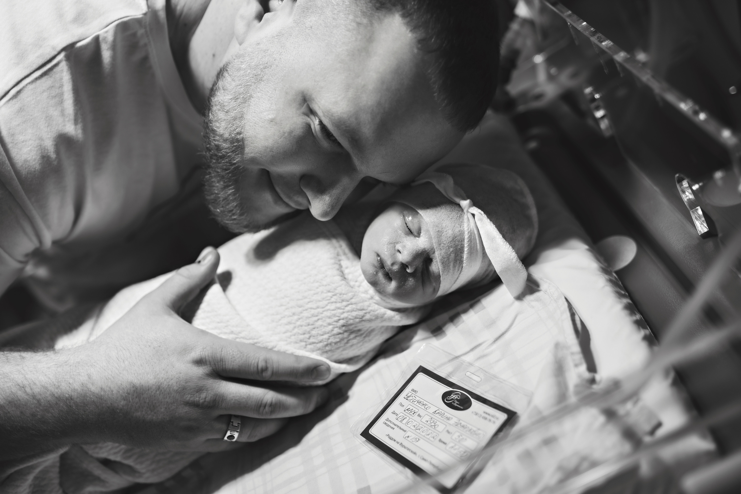 Birth photographer Austin, TX | Raw, powerful, & unfiltered storytelling | Anny Smirnova