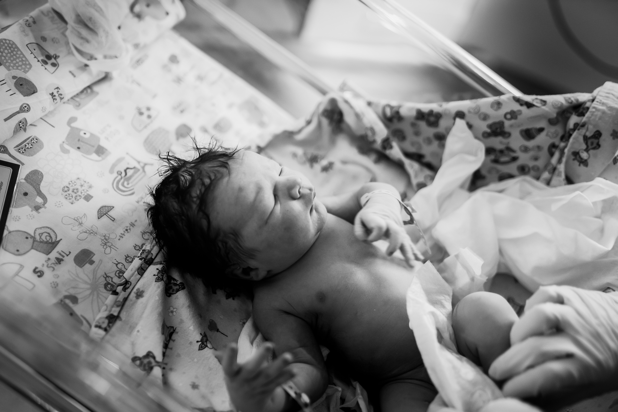 Birth photographer Austin, TX | Raw, powerful, & unfiltered storytelling | Anny Smirnova
