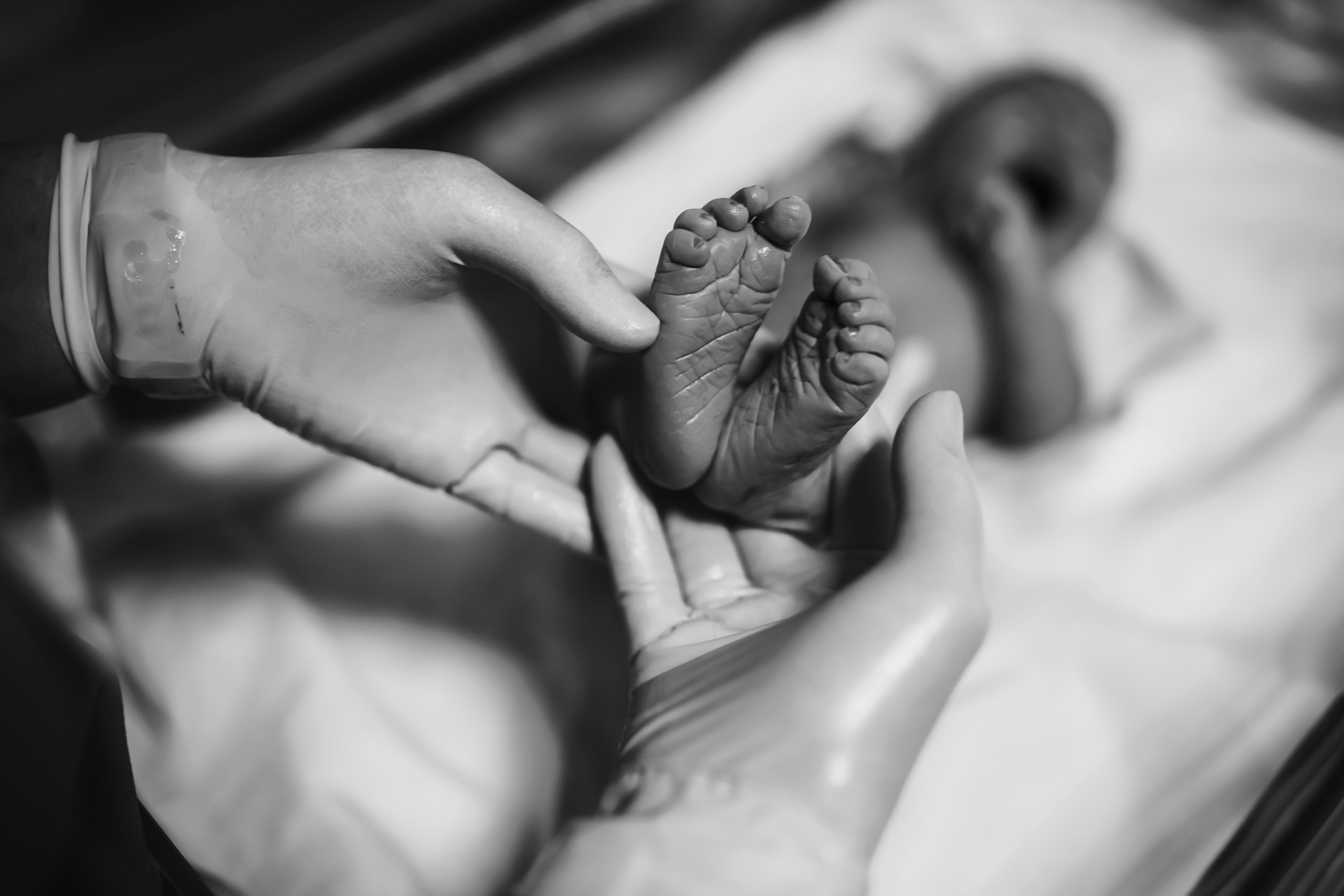 Birth photographer Austin, TX | Raw, powerful, & unfiltered storytelling | Anny Smirnova