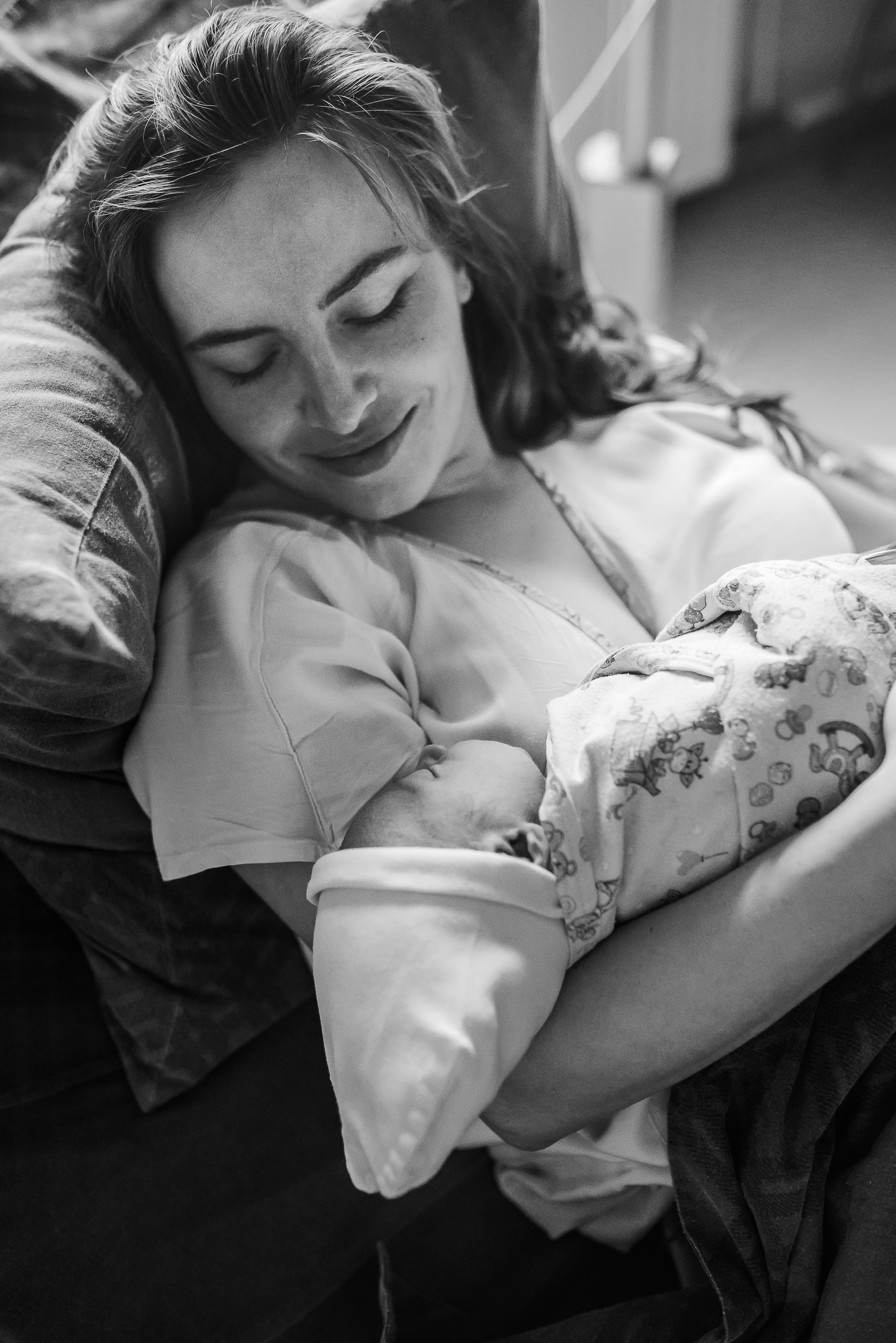 Birth photographer Austin, TX | Raw, powerful, & unfiltered storytelling | Anny Smirnova