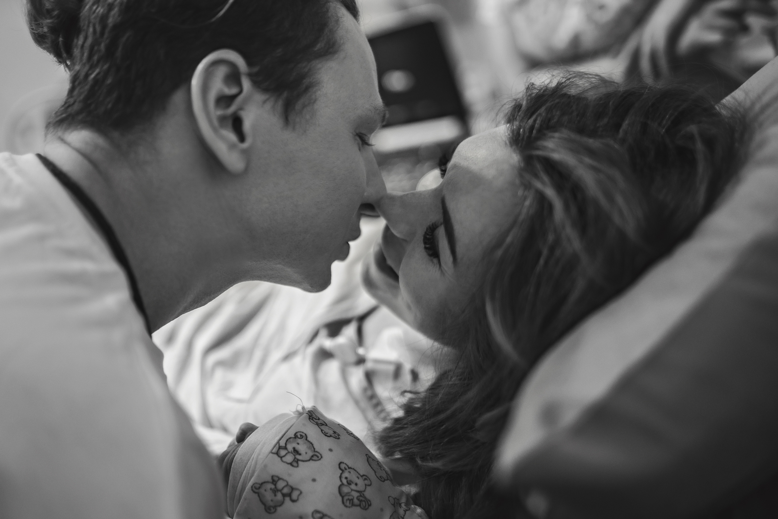 Birth photographer Austin, TX | Raw, powerful, & unfiltered storytelling | Anny Smirnova