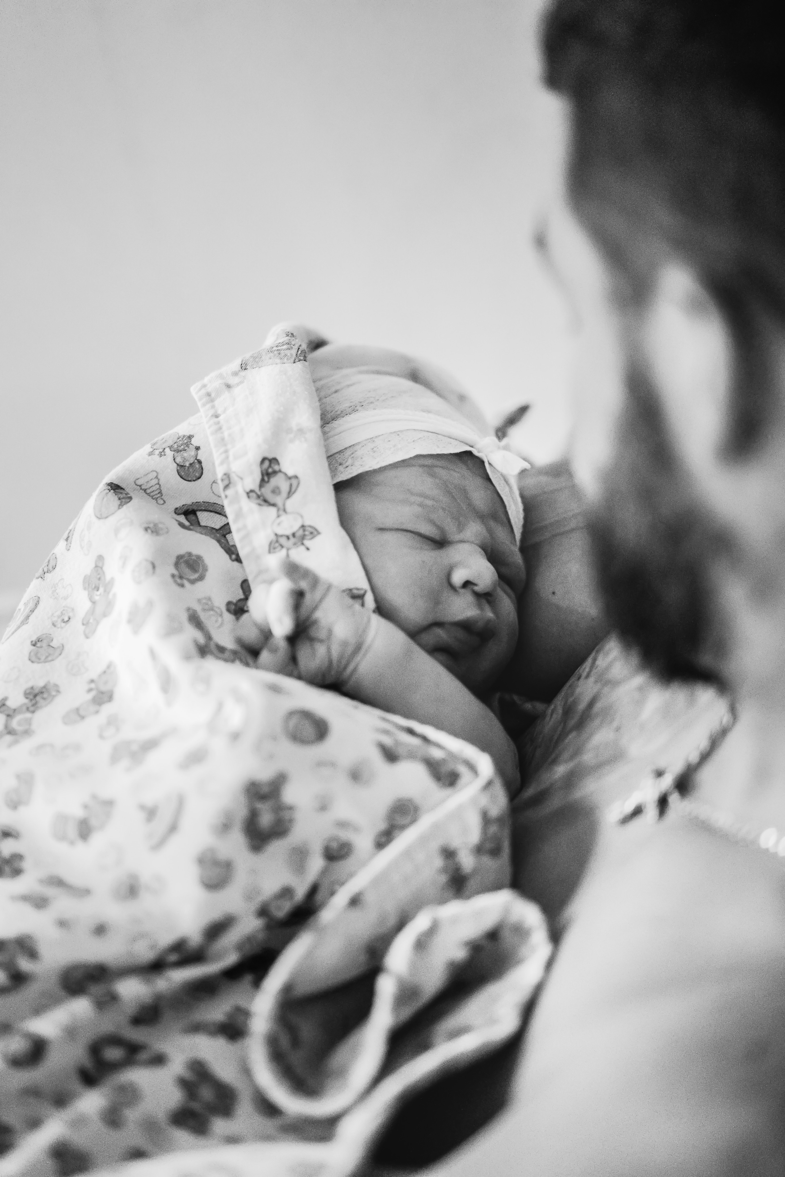 Birth photographer Austin, TX | Raw, powerful, & unfiltered storytelling | Anny Smirnova