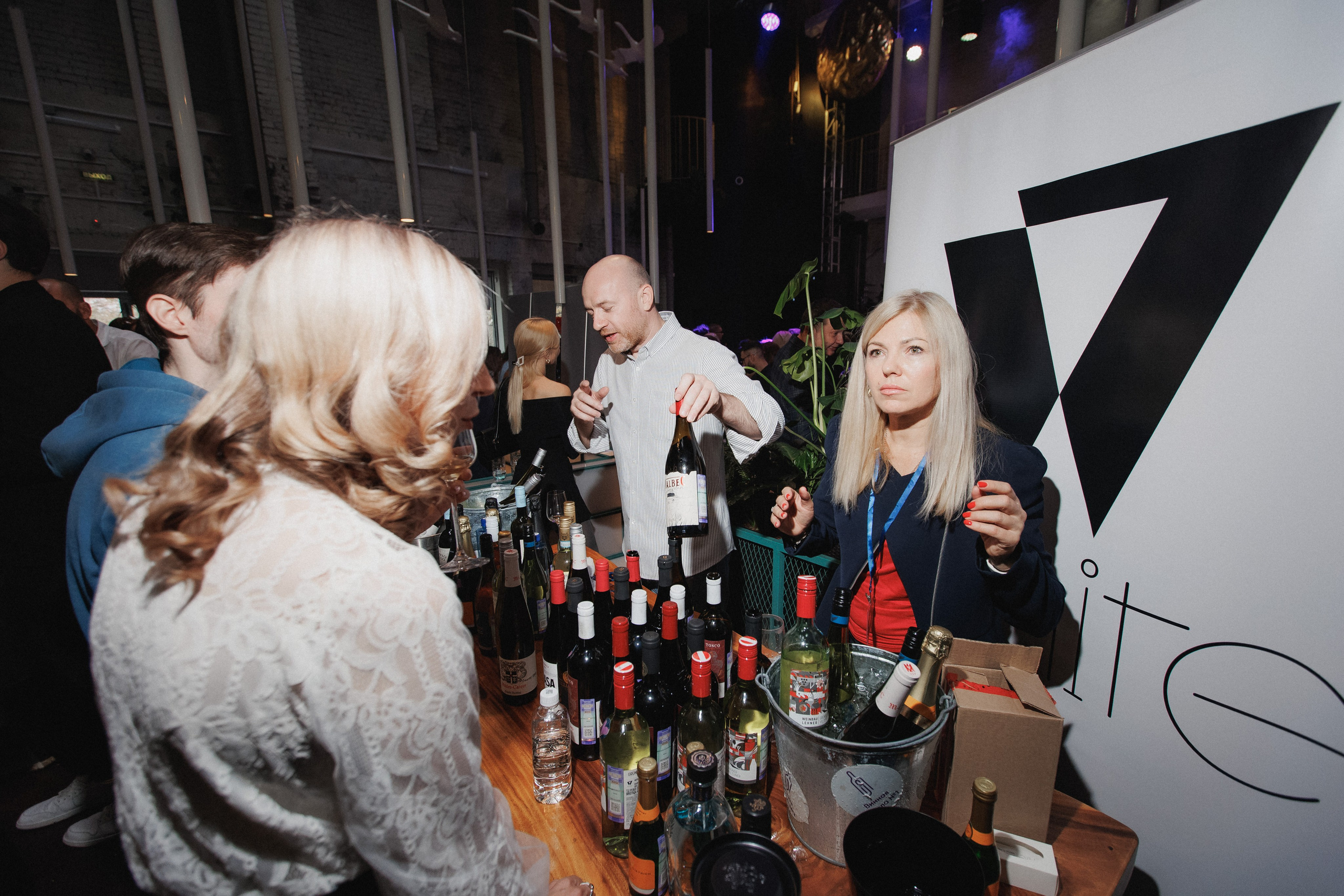 ВИННЫЙ ФЕСТИВАЛЬ. СВОИ. ФОТООТЧЕТЫ-СОБЫТИЯ-МЕСТА