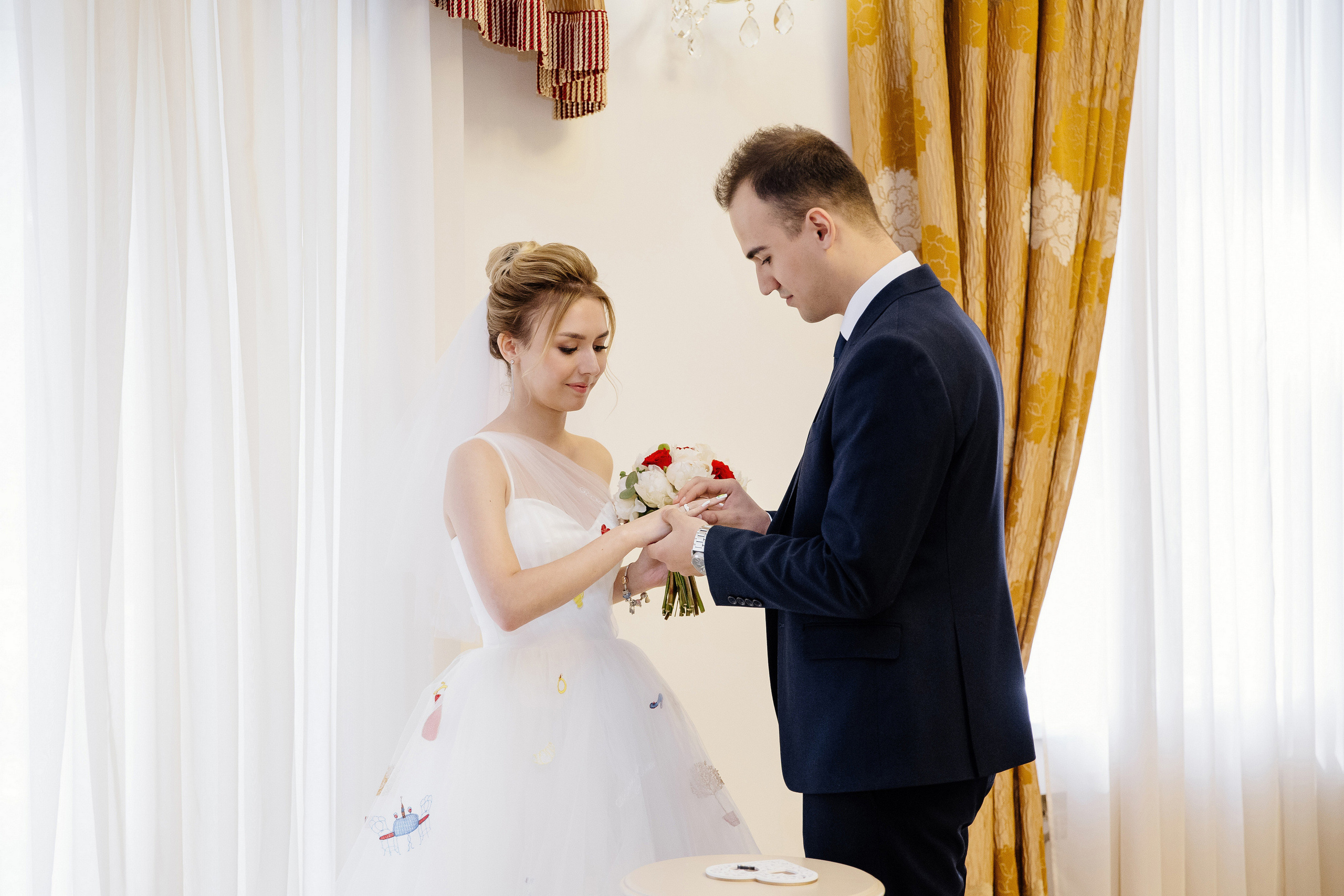 Дворец бракосочетания на ВДНХ. Свадьба на ВДНХ. Свадебный банкет в Forest Hall Форест Холл. Свадьба в Сокольниках. Свадебный и семейный фотограф Екатерина Иванова