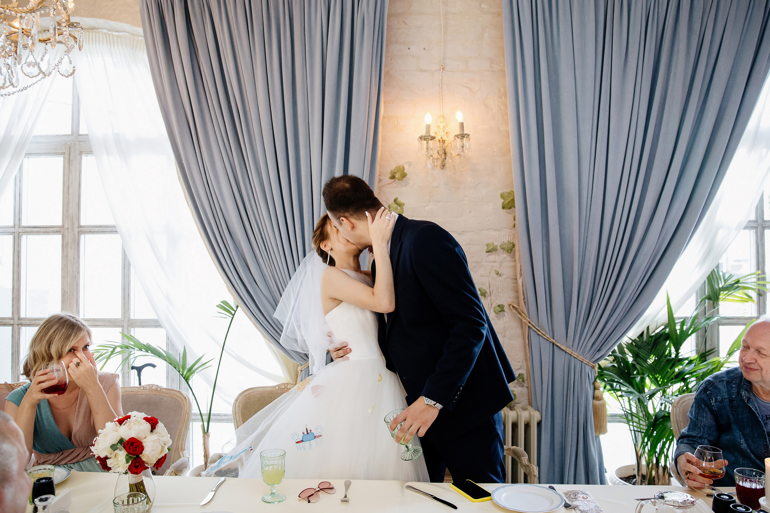 Дворец бракосочетания на ВДНХ. Свадьба на ВДНХ. Свадебный банкет в Forest Hall Форест Холл. Свадьба в Сокольниках. Свадебный и семейный фотограф Екатерина Иванова