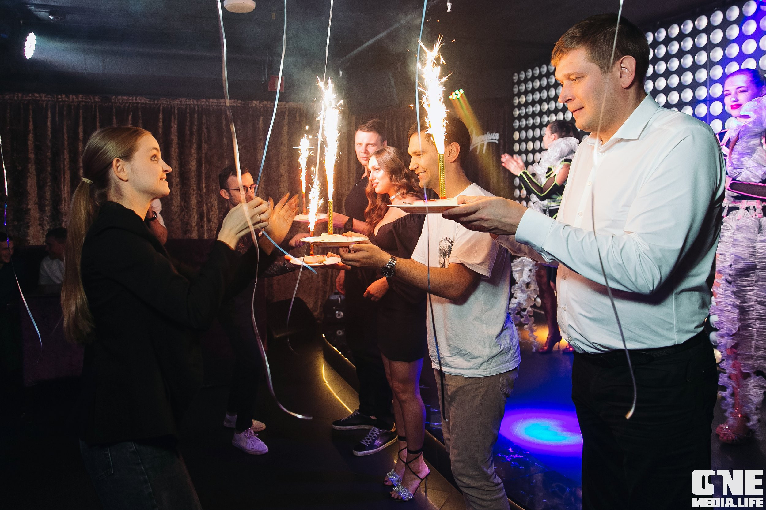 Фоторепортаж из караоке-клуба Эйфория. One Media Life: фоторепортажи, фотоотчеты с мероприятий и заведений