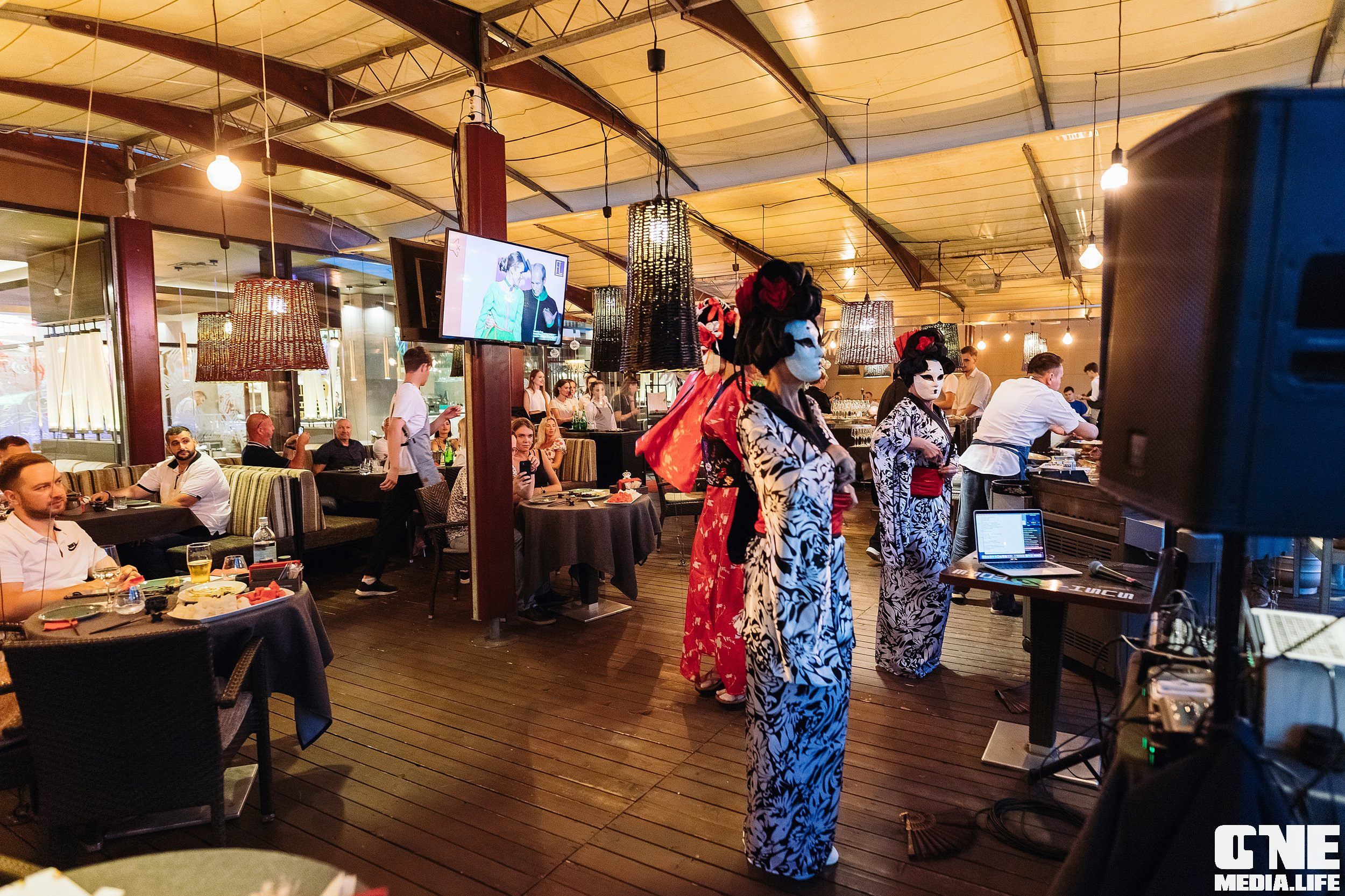 Фоторепортаж из ресторана Sushi & More. One Media Life: фоторепортажи, фотоотчеты с мероприятий и заведений