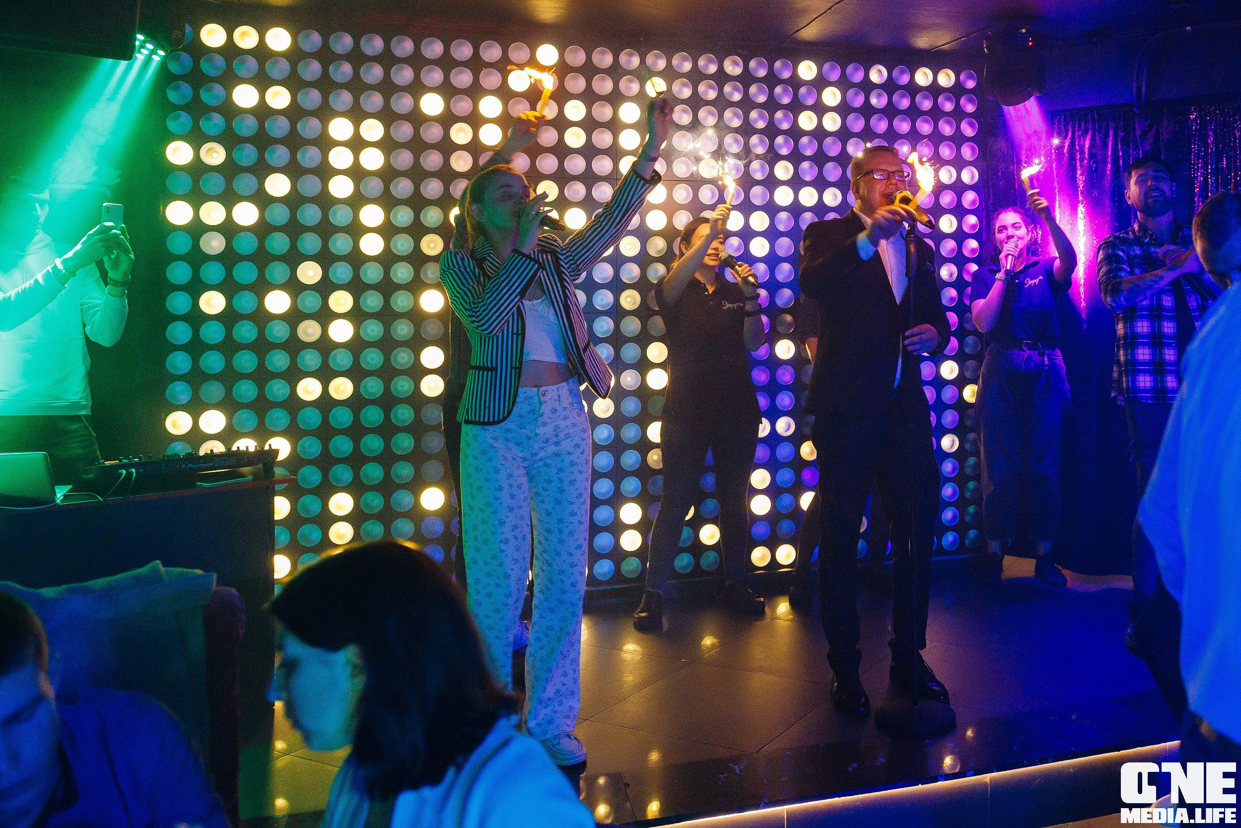Фоторепортаж из караоке-клуба Эйфория. One Media Life: фоторепортажи, фотоотчеты с мероприятий и заведений