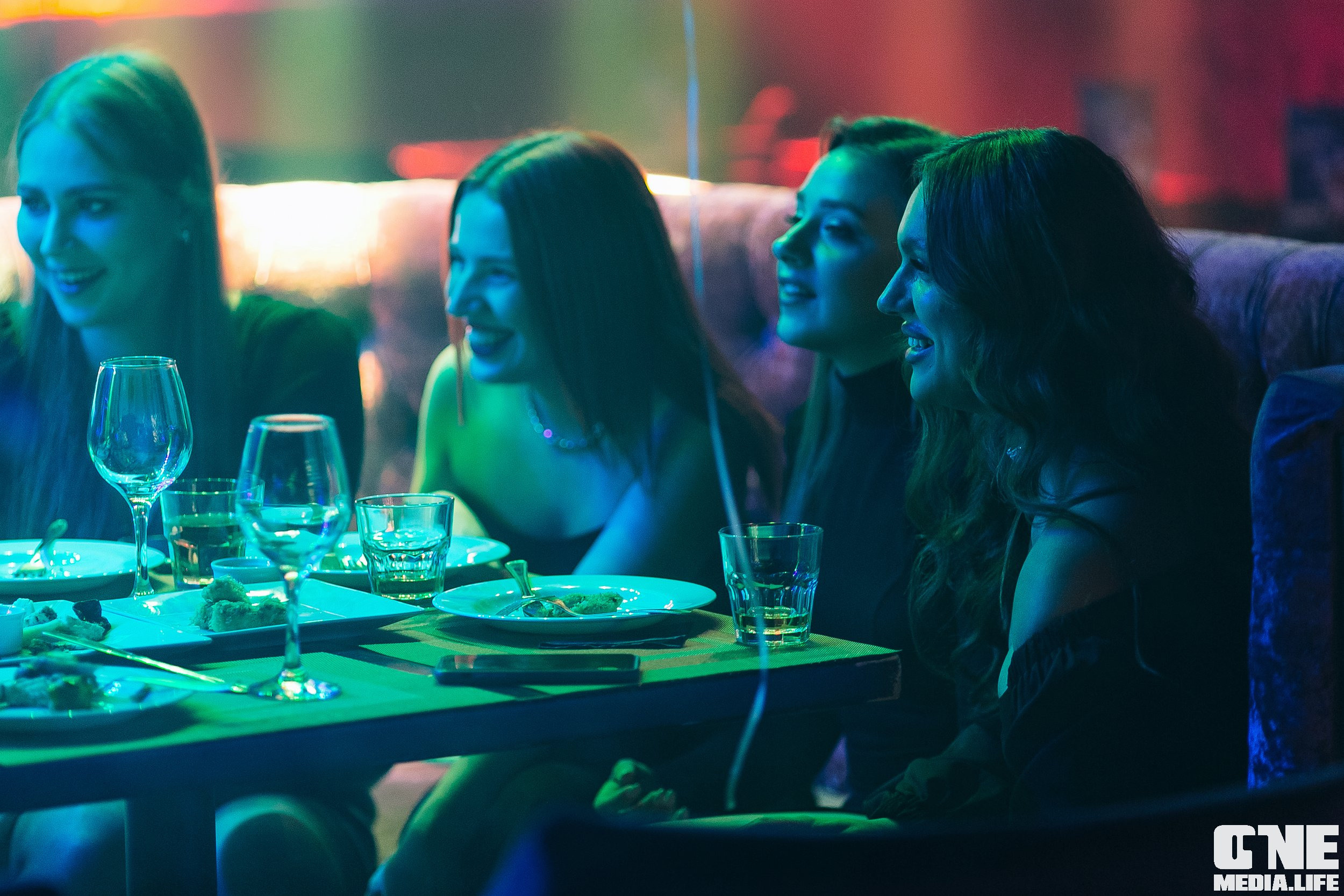 Фоторепортаж из караоке-клуба Эйфория. One Media Life: фоторепортажи, фотоотчеты с мероприятий и заведений