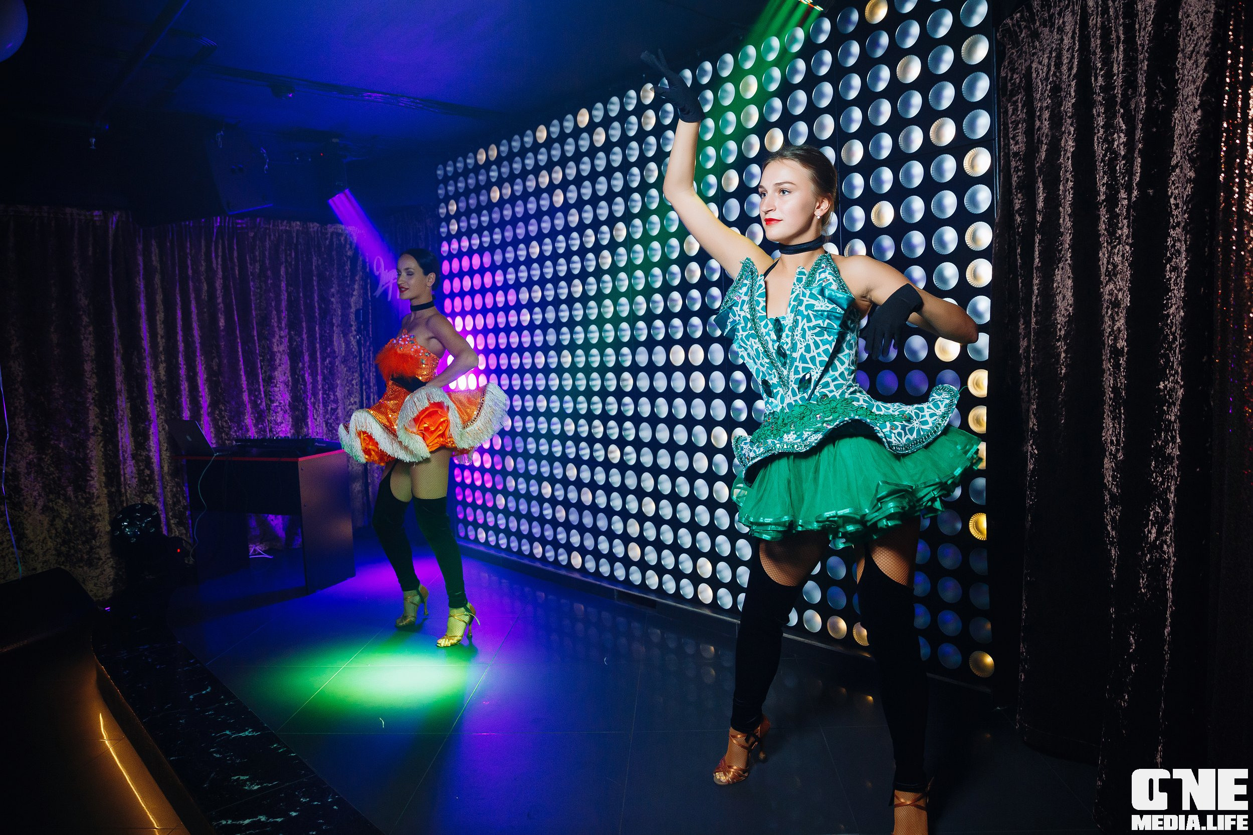 Фоторепортаж из караоке-клуба Эфория. One Media Life: фоторепортажи, фотоотчеты с мероприятий и заведений