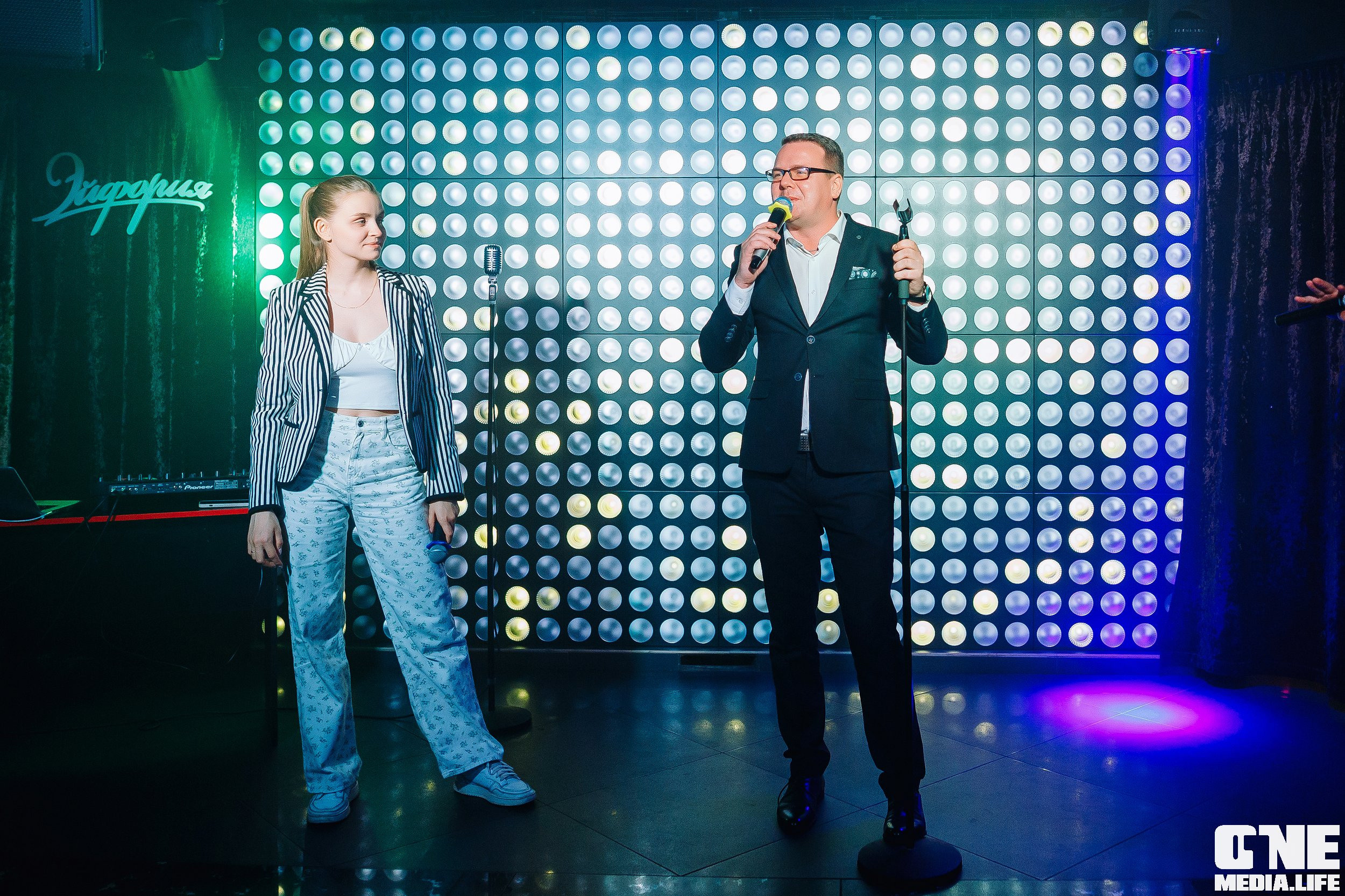 Фоторепортаж из караоке-клуба Эйфория. One Media Life: фоторепортажи, фотоотчеты с мероприятий и заведений