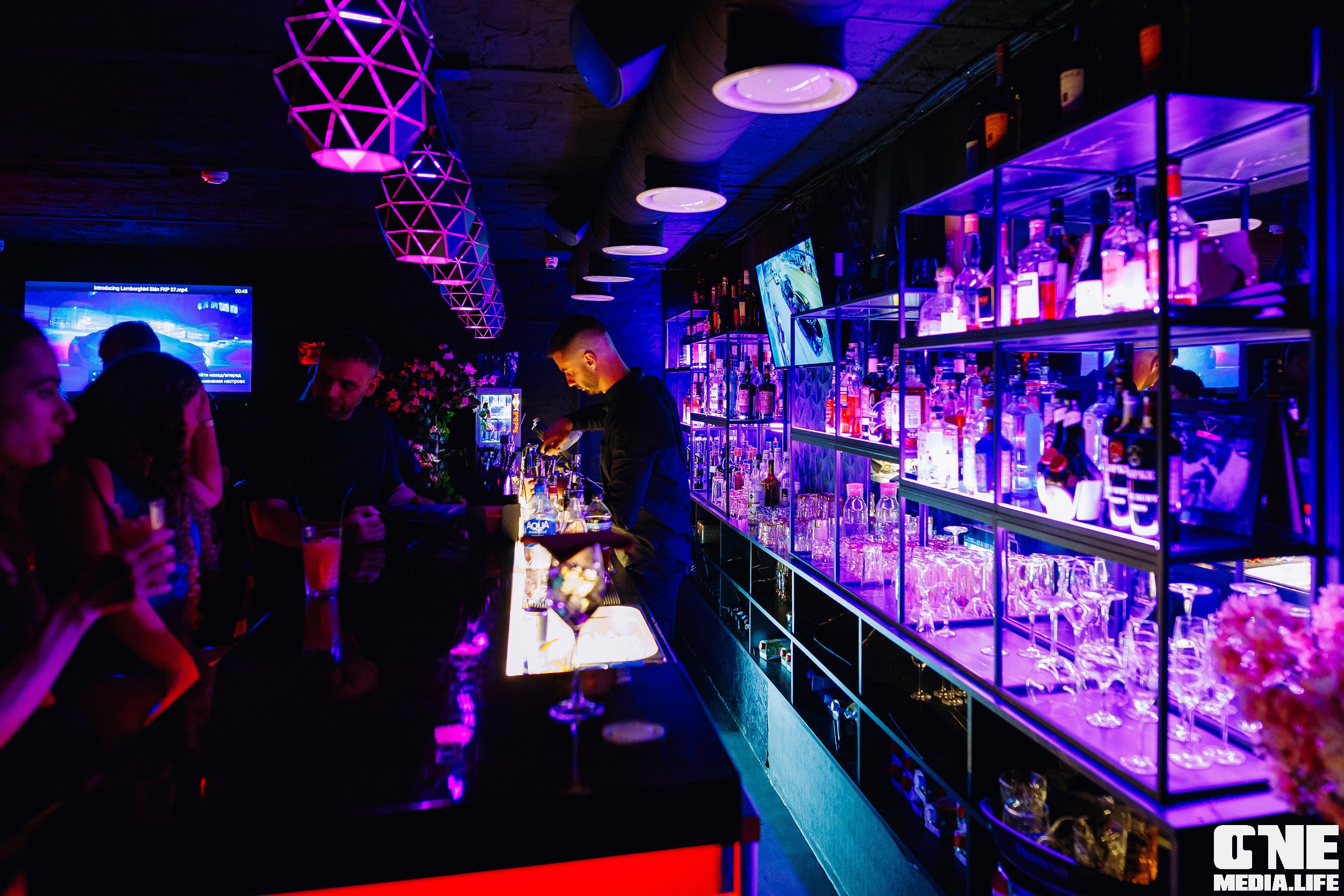 Фоторепортаж из ночного клуба Secret. One Media Life: фоторепортажи, фотоотчеты с мероприятий и заведений