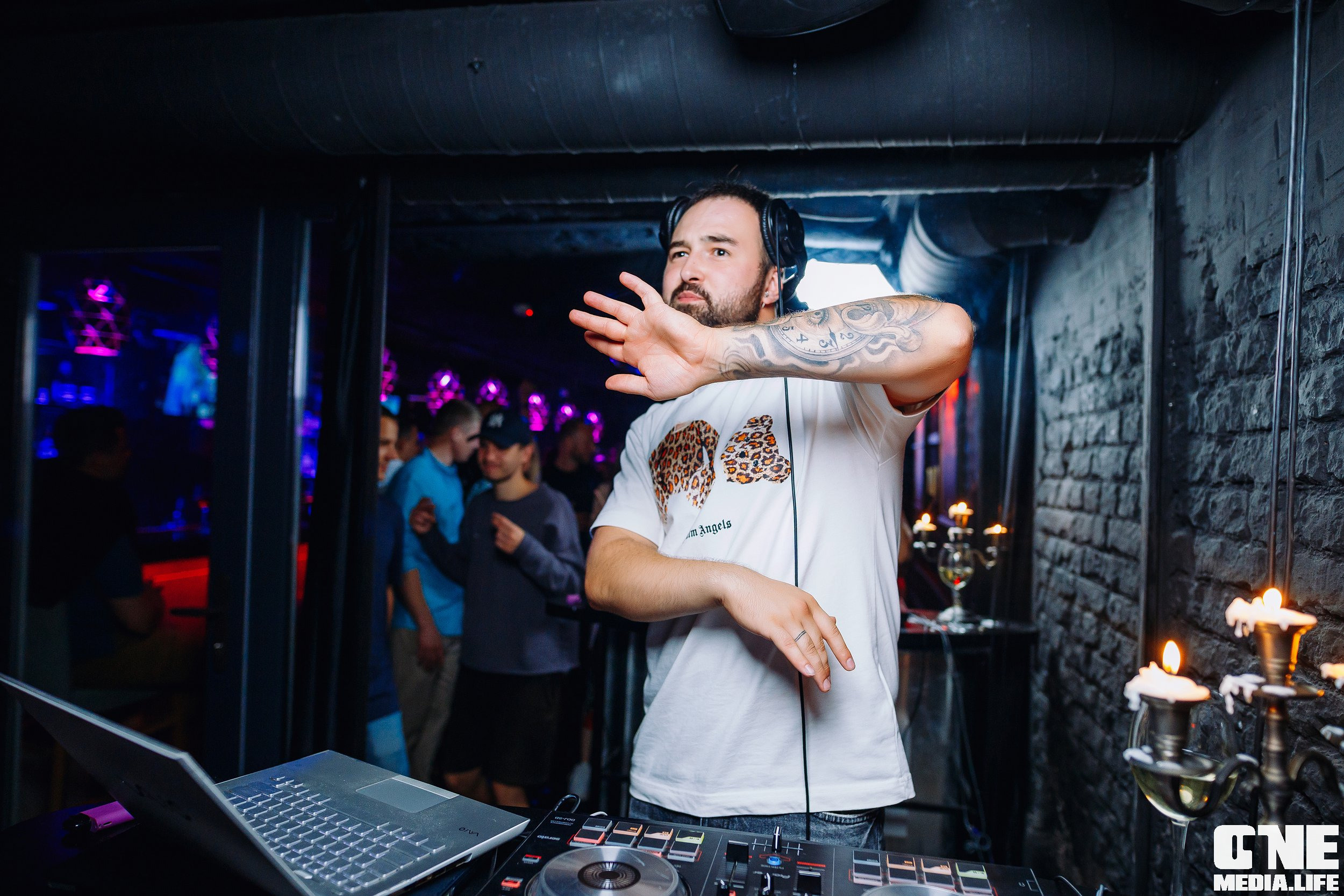 Фоторепортаж из ночного клуба Secret. One Media Life: фоторепортажи, фотоотчеты с мероприятий и заведений