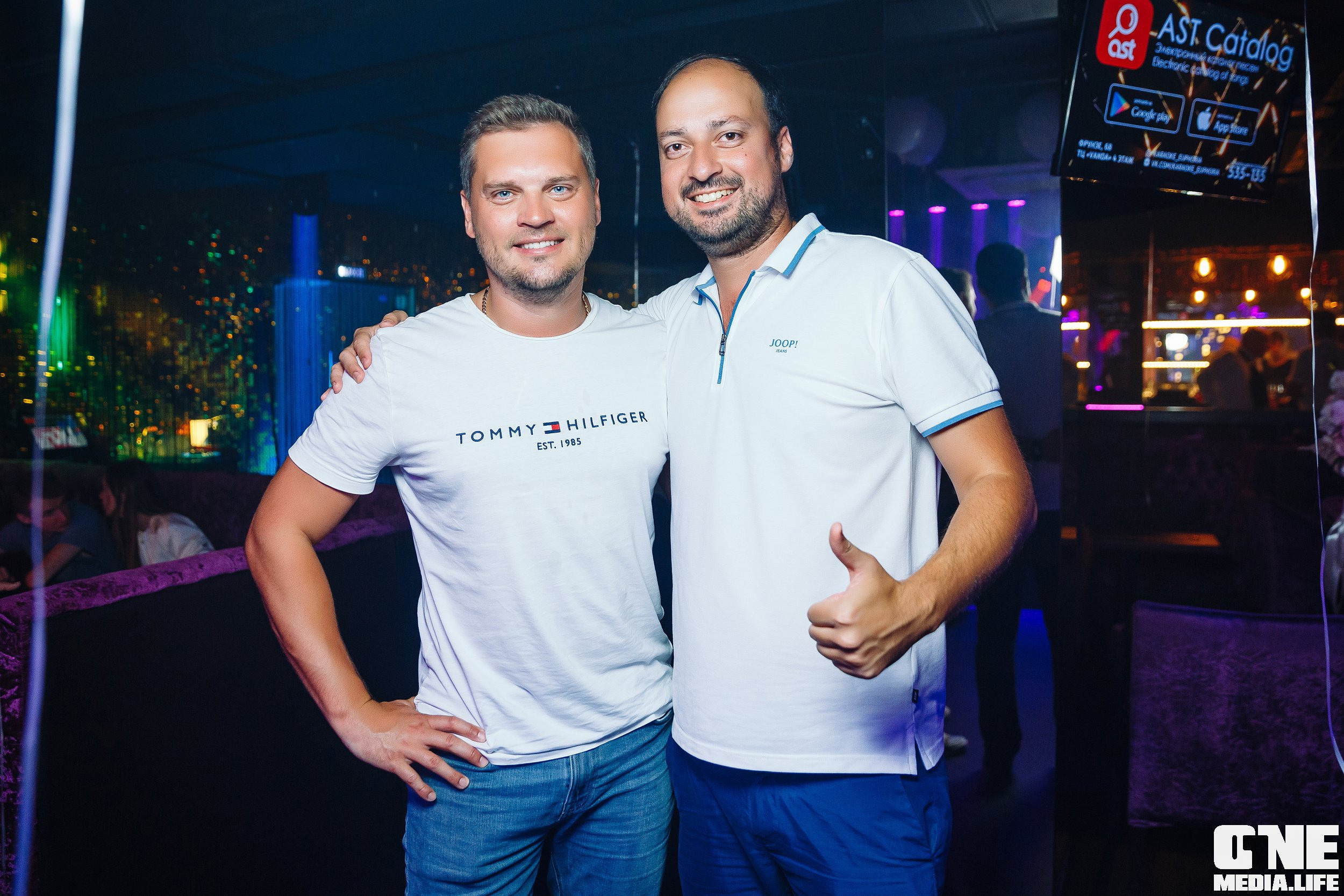 Фоторепортаж из караоке-клуба Эфория. One Media Life: фоторепортажи, фотоотчеты с мероприятий и заведений