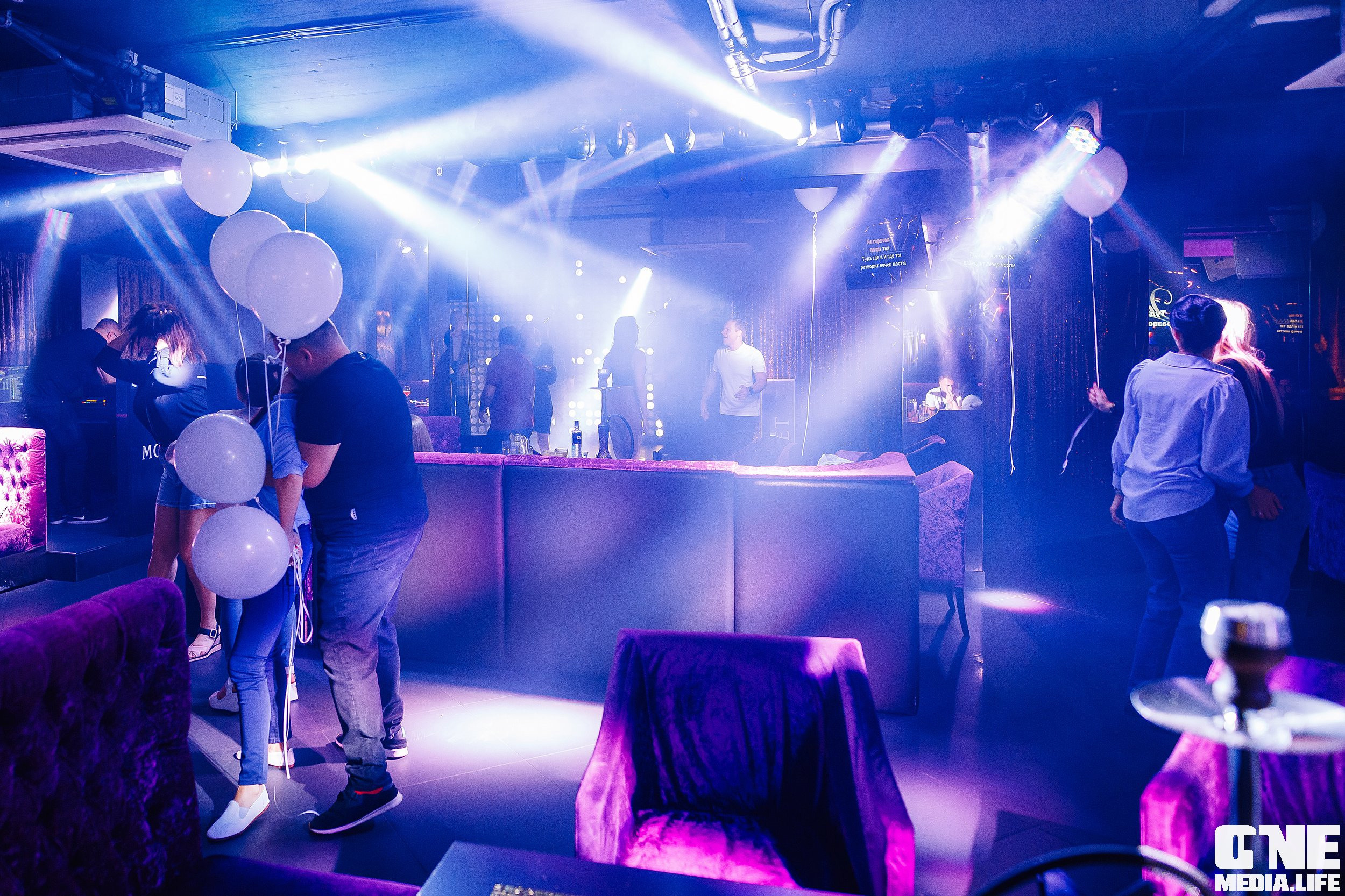 Фоторепортаж из караоке-клуба Эфория. One Media Life: фоторепортажи, фотоотчеты с мероприятий и заведений