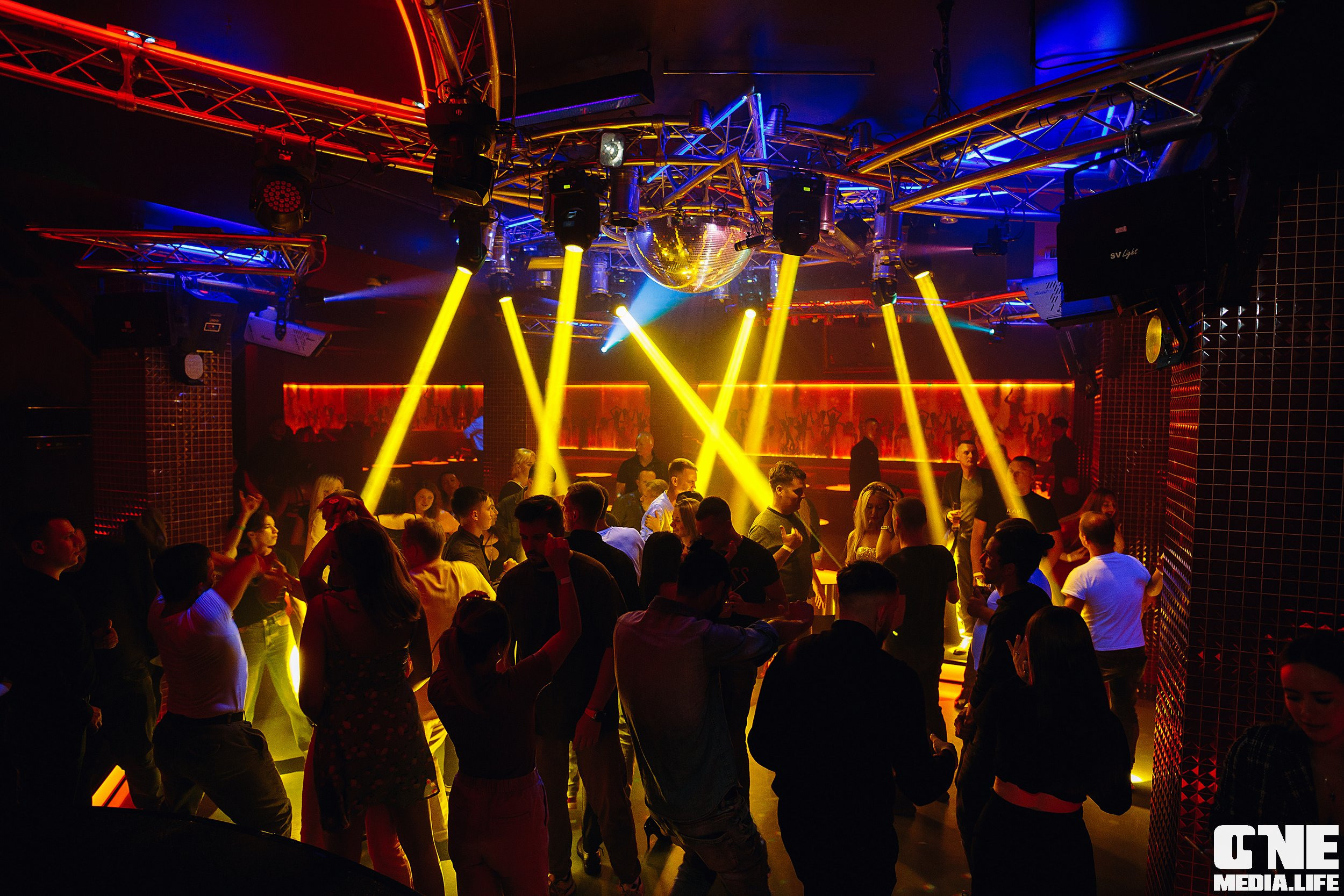 Фоторепортаж из ночного клуба Планета. One Media Life: фоторепортажи, фотоотчеты с мероприятий и заведений