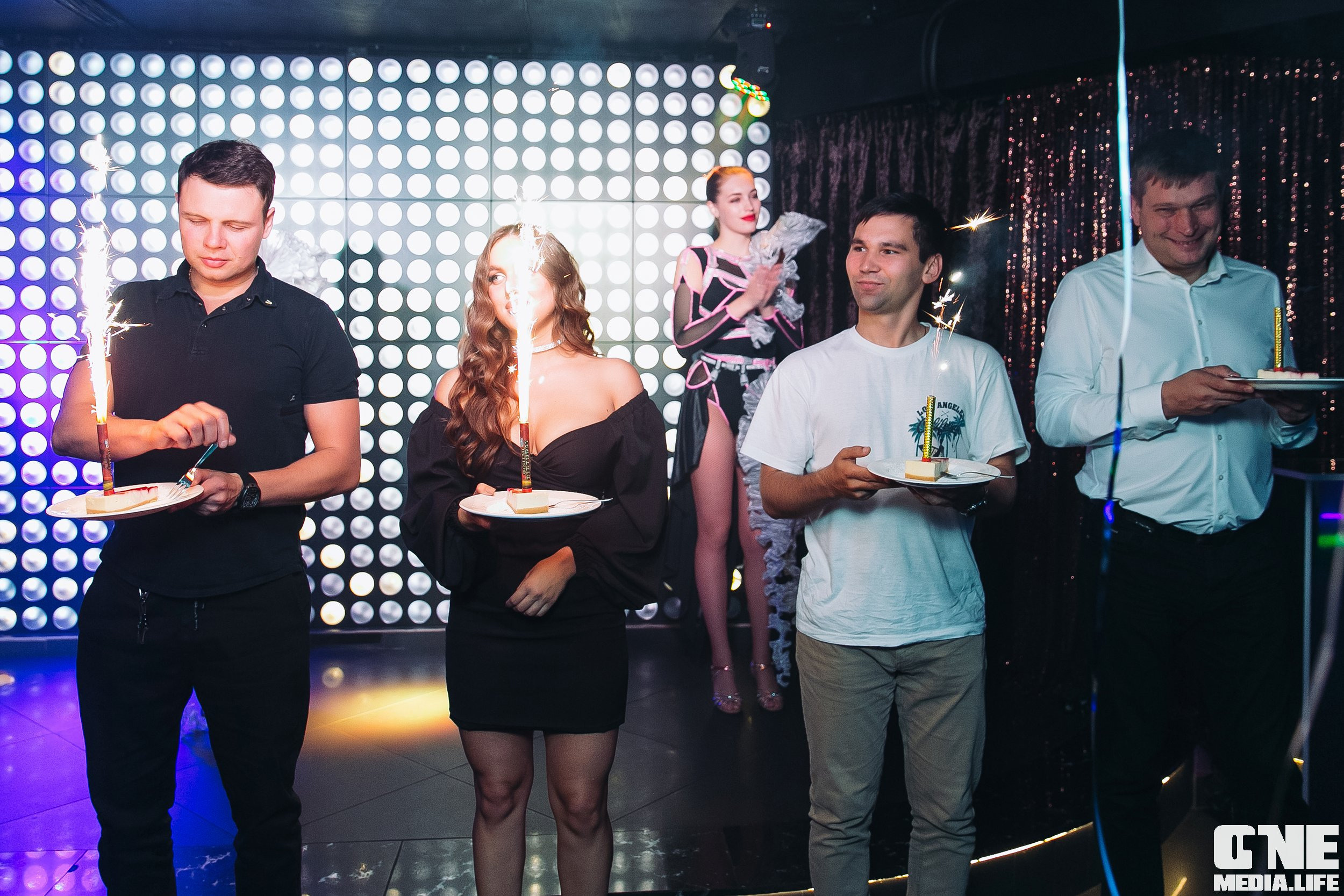 Фоторепортаж из караоке-клуба Эйфория. One Media Life: фоторепортажи, фотоотчеты с мероприятий и заведений