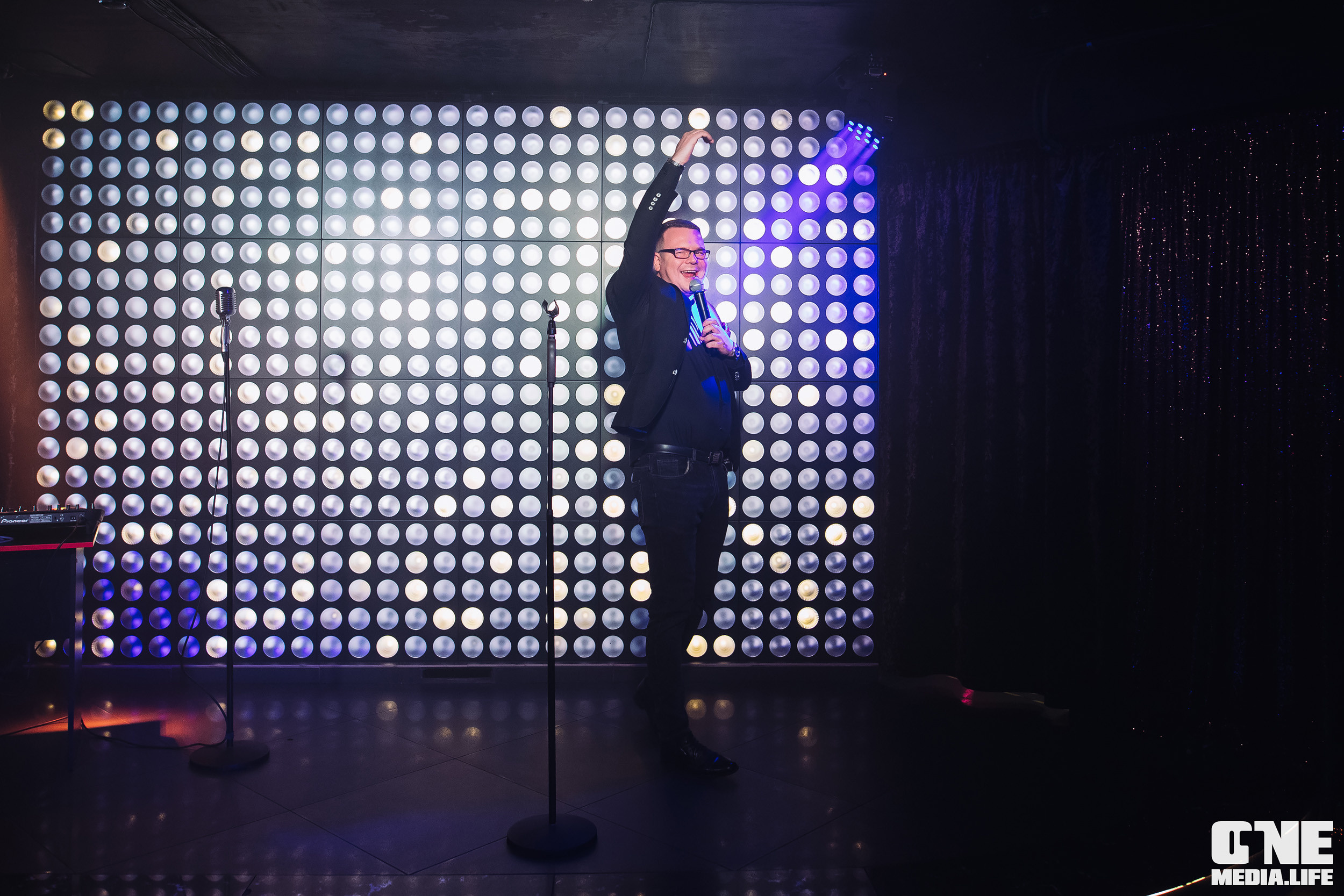 Фоторепортаж из караоке-клуба Эйфория. One Media Life: фоторепортажи, фотоотчеты с мероприятий и заведений