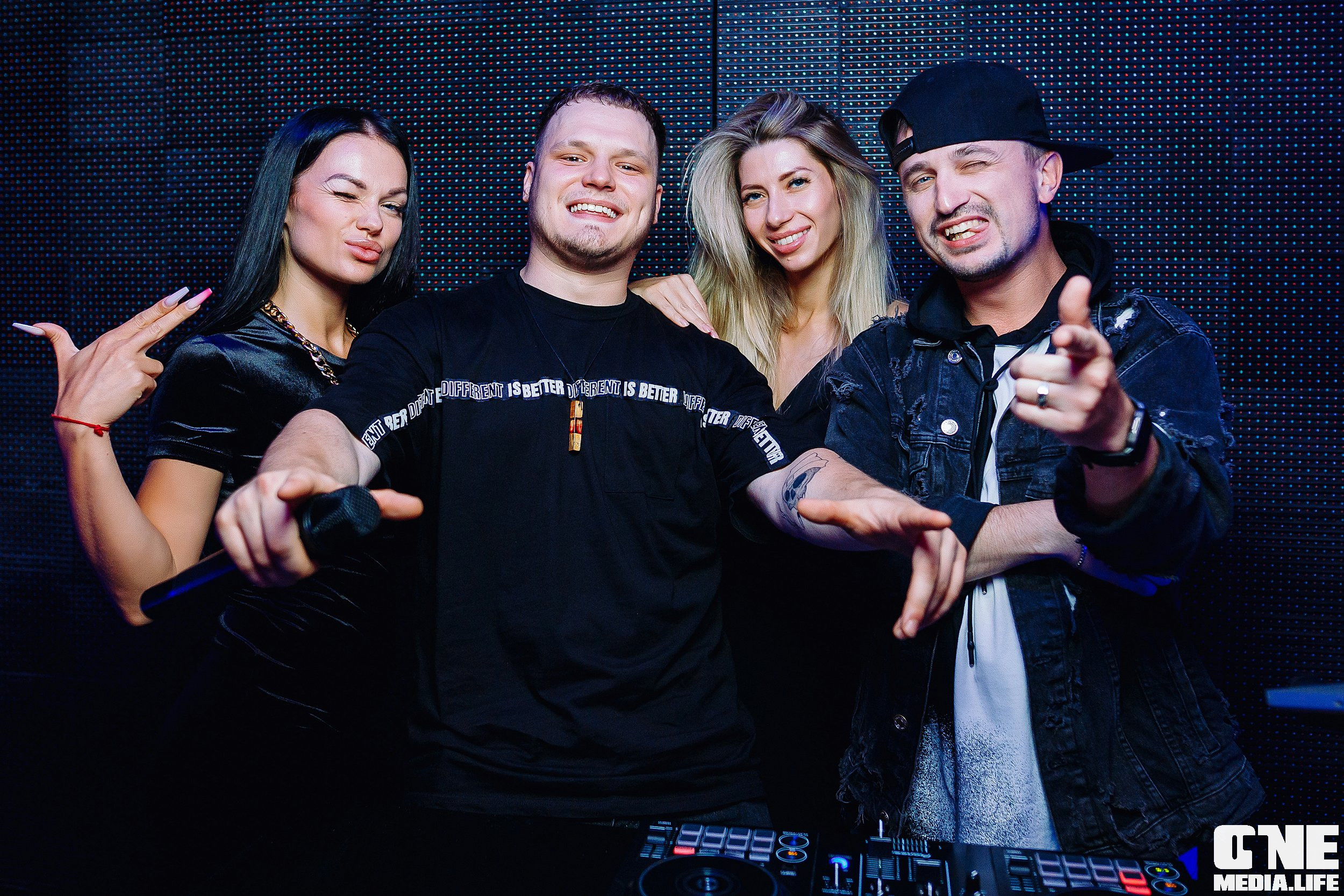 Фоторепортаж из ночного клуба Планета. One Media Life: фоторепортажи, фотоотчеты с мероприятий и заведений