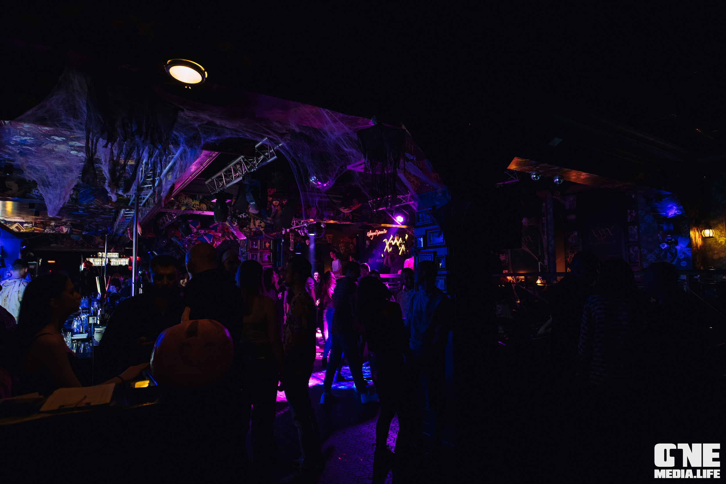 Фоторепортаж их бара ХххX. One Media Life: фоторепортажи, фотоотчеты с мероприятий и заведений