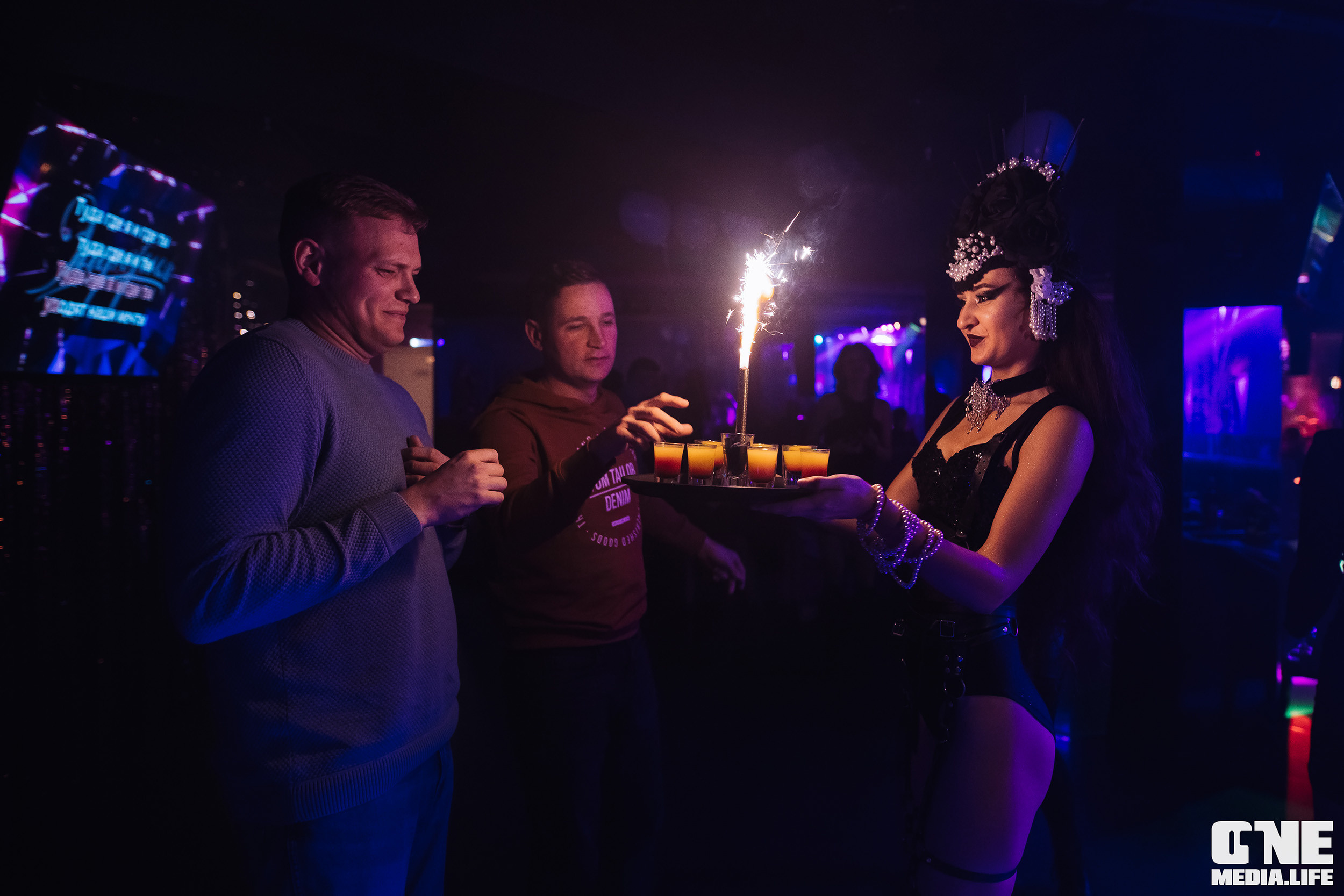Фоторепортаж из караоке-клуба Эйфория. One Media Life: фоторепортажи, фотоотчеты с мероприятий и заведений